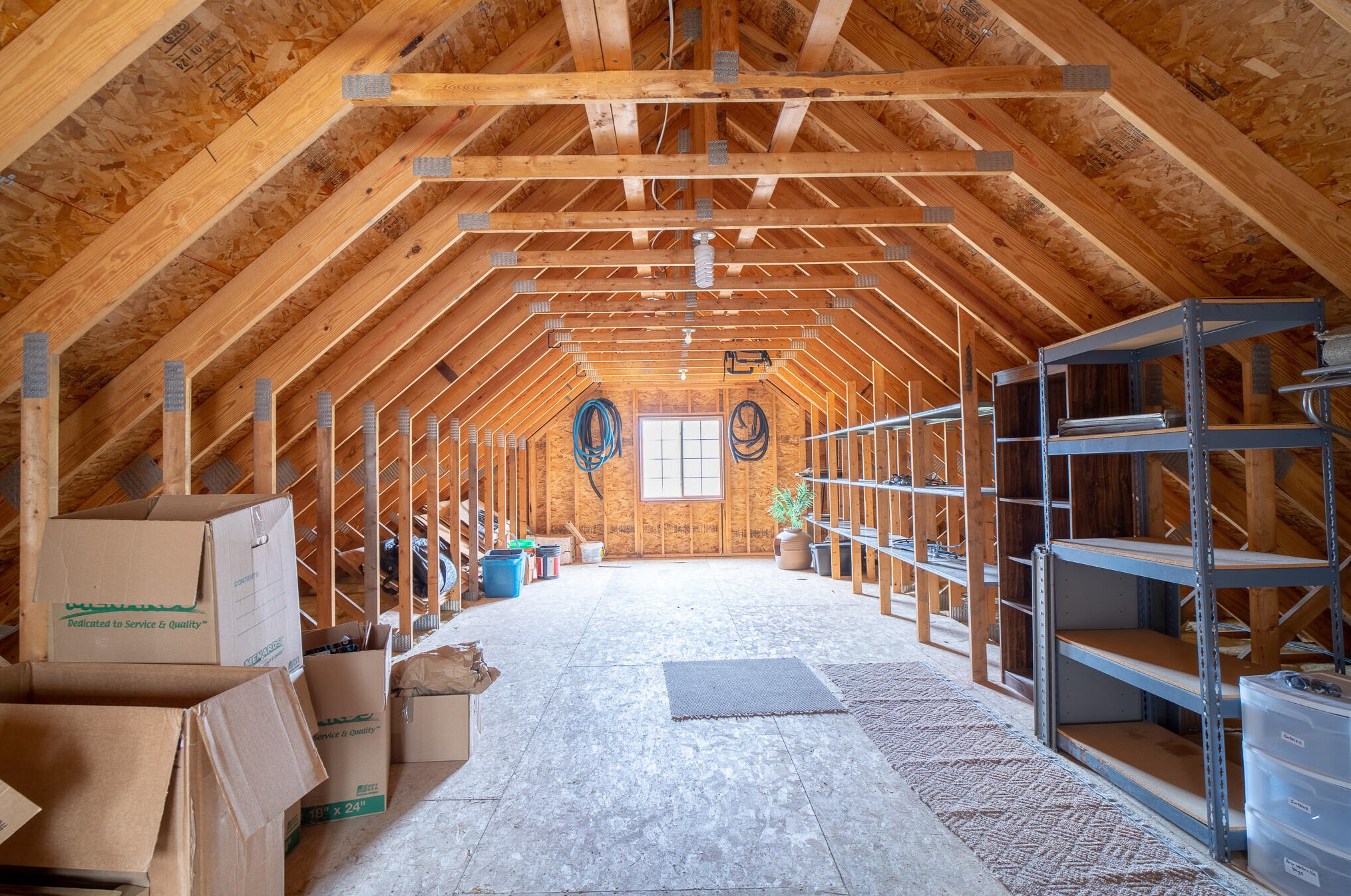 1300 Westbury Ct, Manitowoc WI  54220-8756 exterior