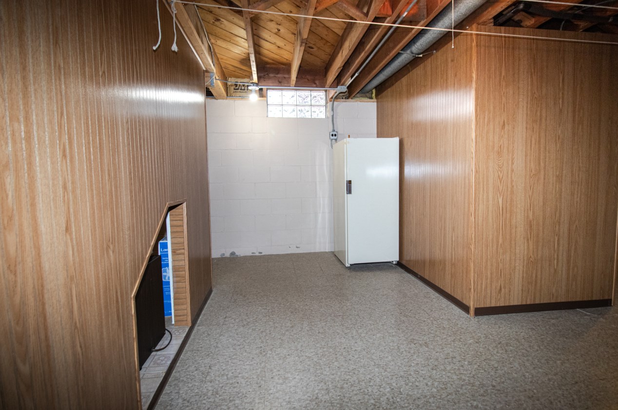 4150 143rd St, Brookfield WI  53005-1104 exterior