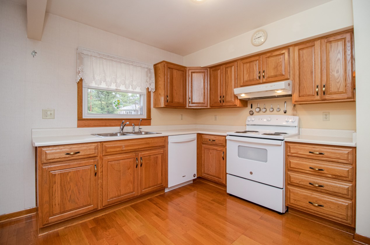 4150 143rd St, Brookfield WI  53005-1104 exterior