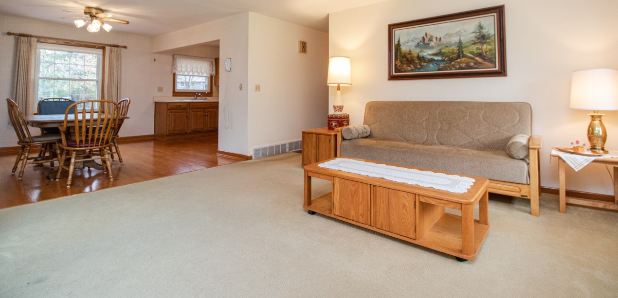 4150 143rd St, Brookfield WI  53005-1104 exterior