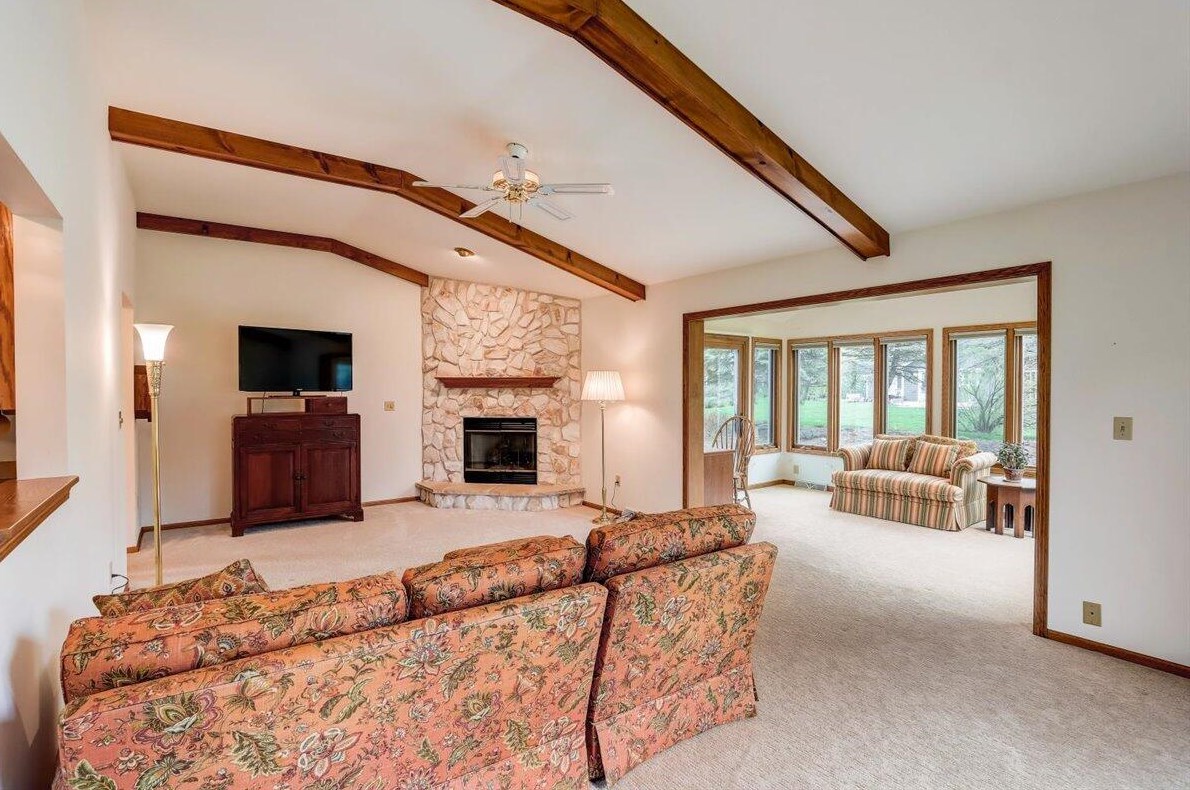 960 Lansdowne Ct, Brookfield WI  53045-4460 exterior