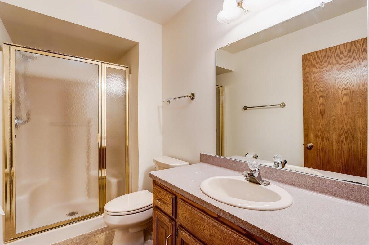 960 Lansdowne Ct, Brookfield WI  53045-4460 exterior