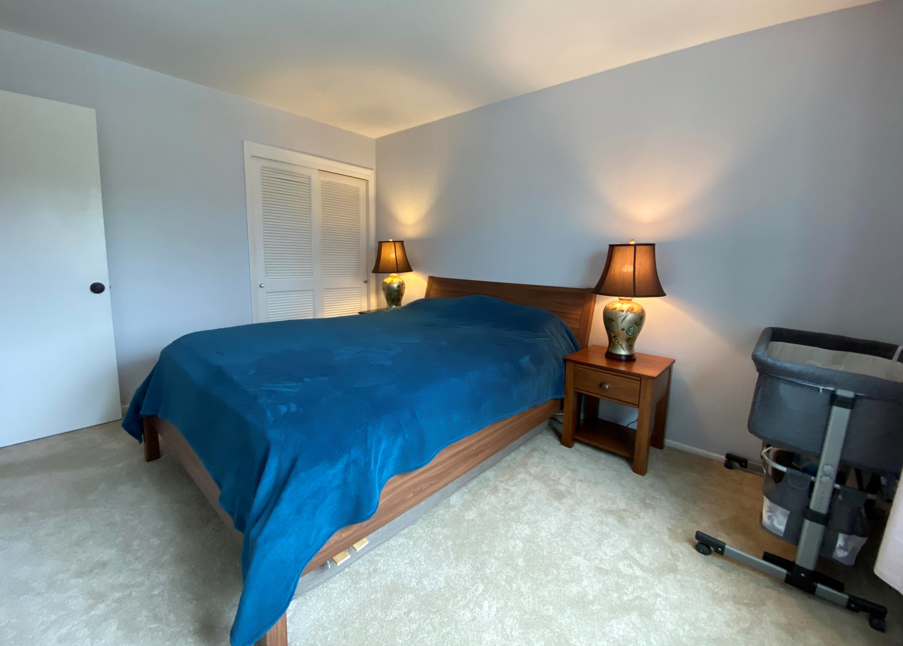2033 Chateau Ct, Grafton WI  53024-2519 exterior