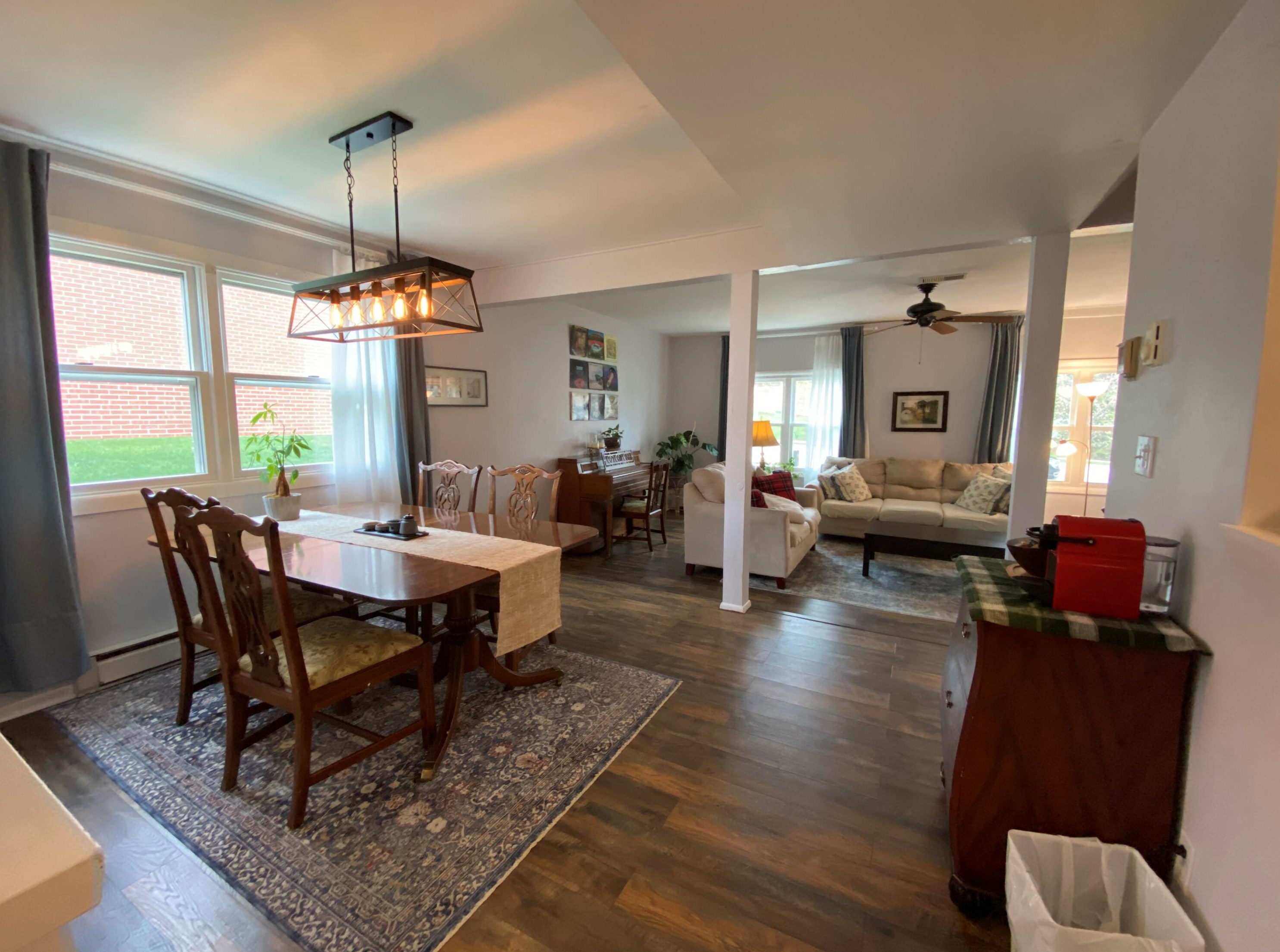2033 Chateau Ct, Grafton WI  53024-2519 exterior