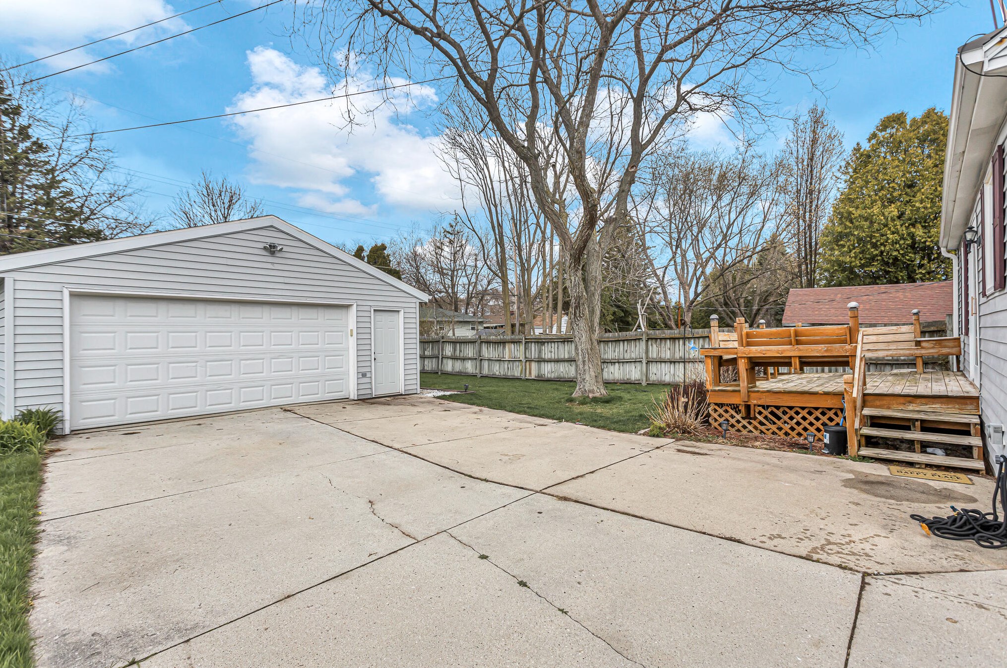 2208 23rd St, Sheboygan WI  53083-4443 exterior
