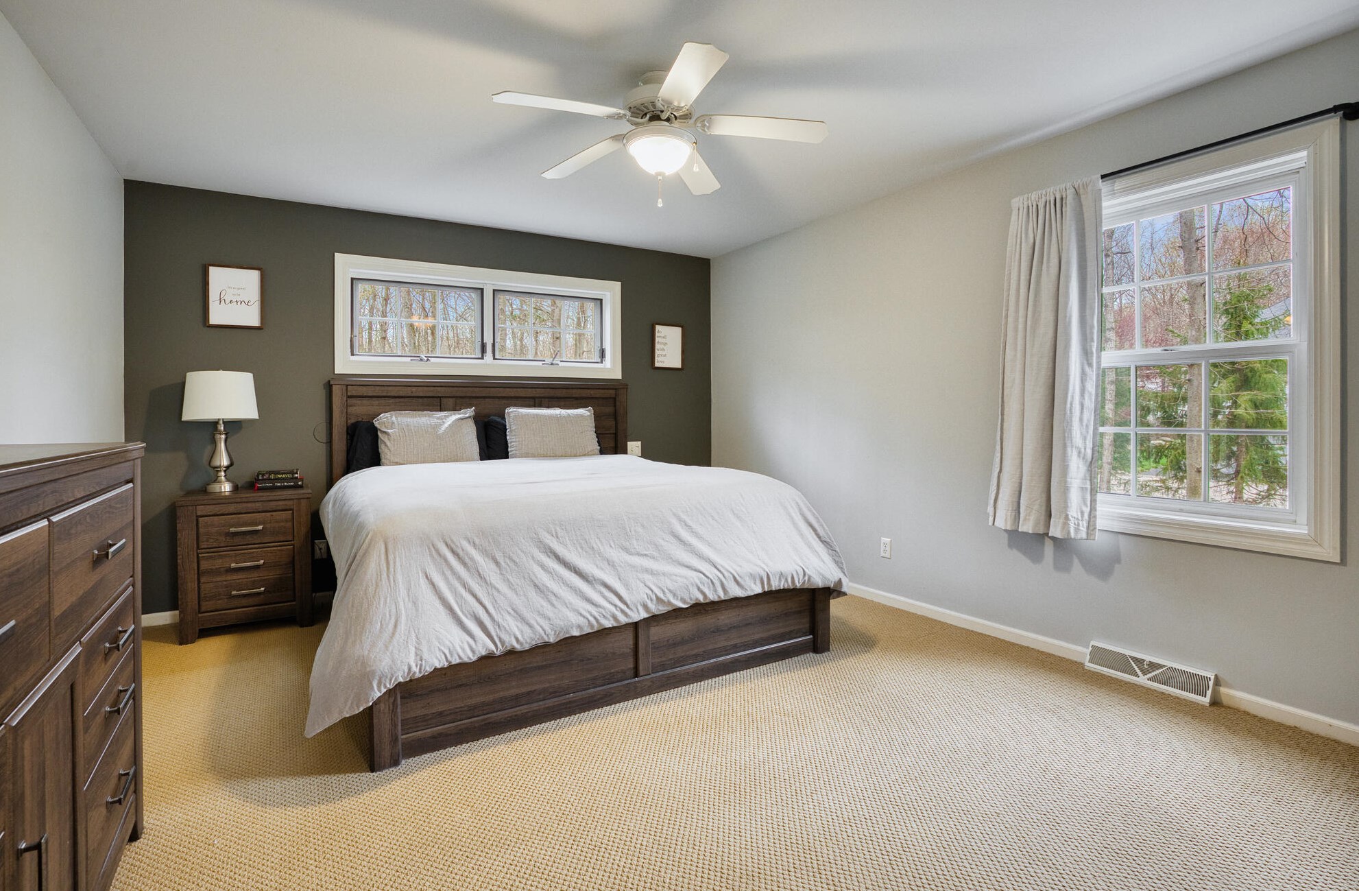 1004 Cobblestone Dr, Sheboygan WI  53083-5703 exterior