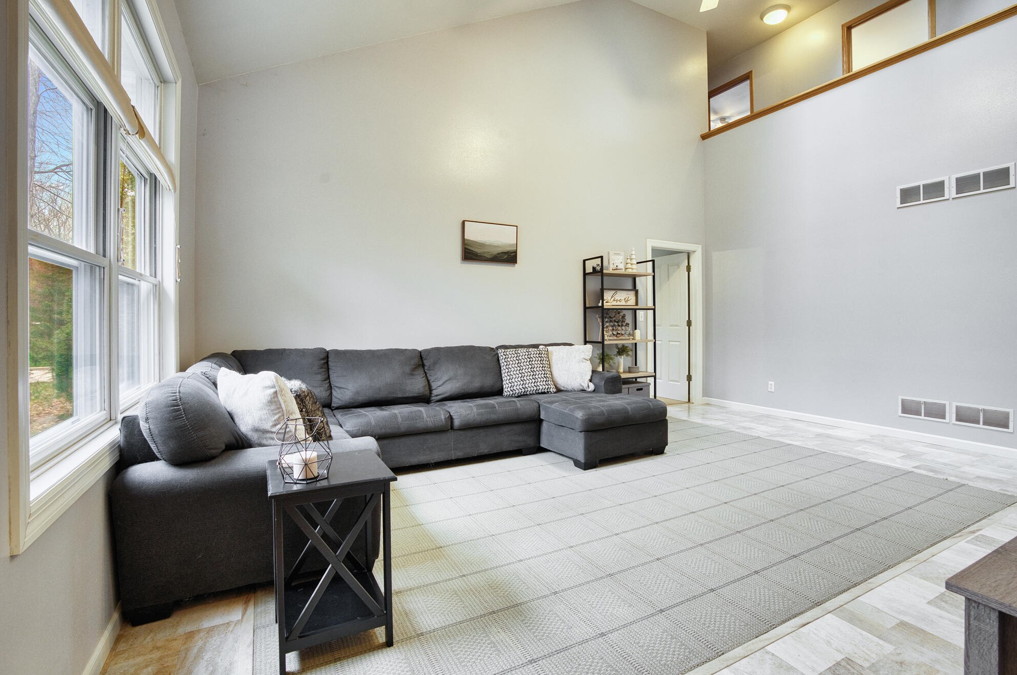 1004 Cobblestone Dr, Sheboygan WI  53083-5703 exterior