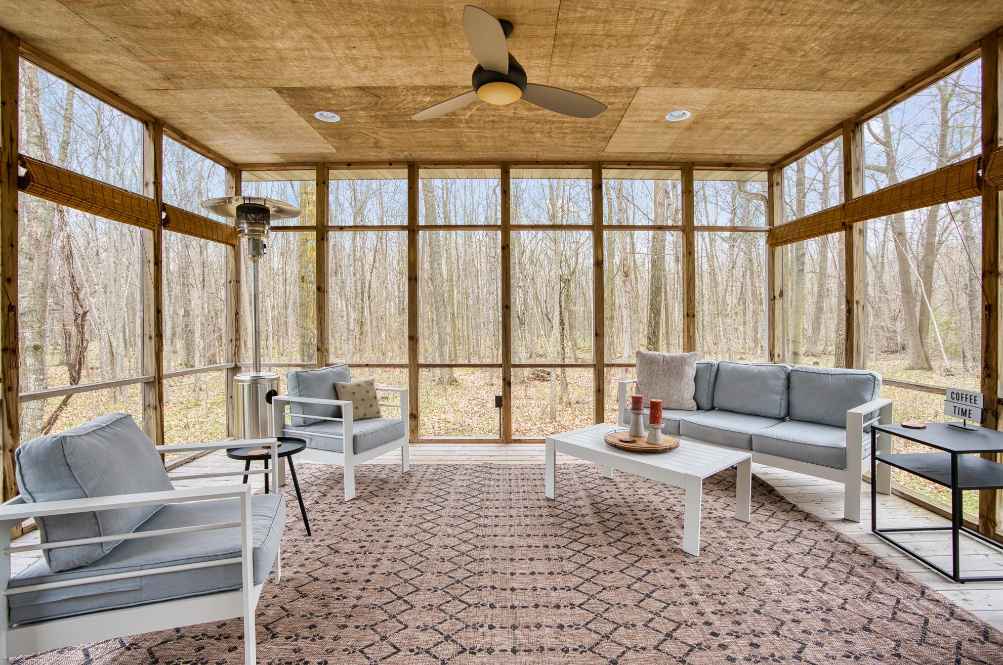 1004 Cobblestone Dr, Sheboygan WI  53083-5703 exterior