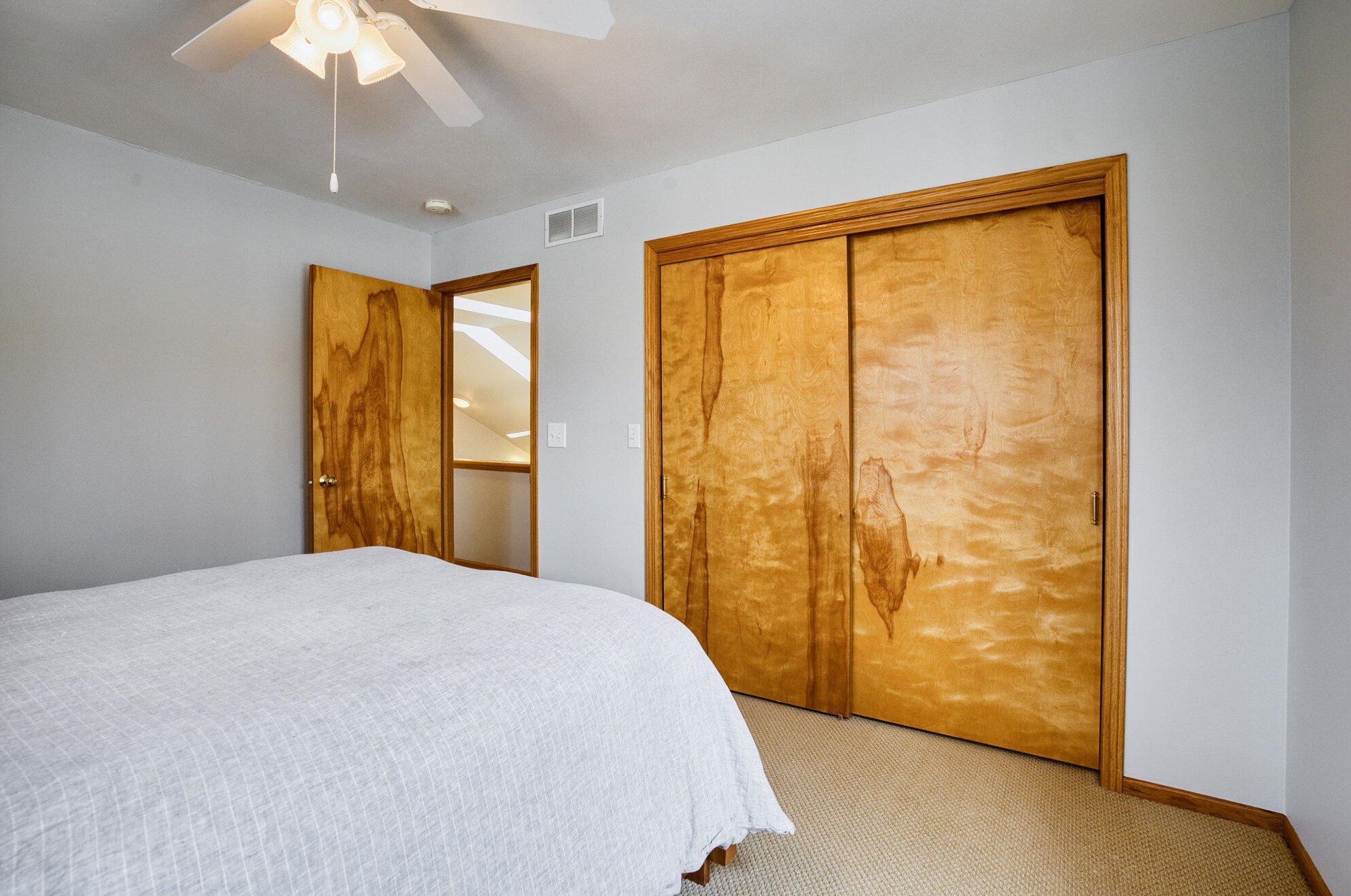 1004 Cobblestone Dr, Sheboygan WI  53083-5703 exterior