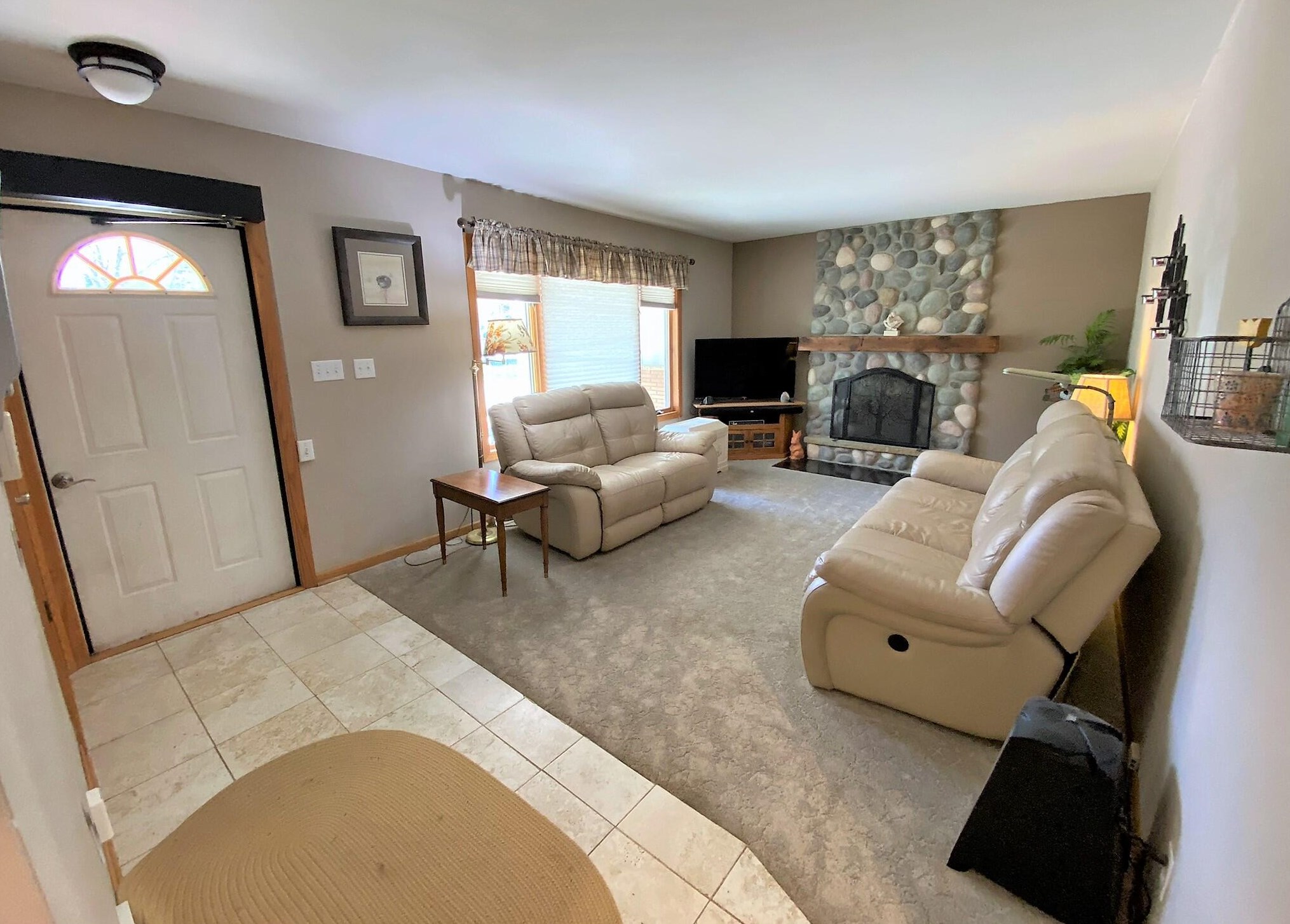 12134 Belmar Dr, Hales Corners WI  53132-1030 exterior