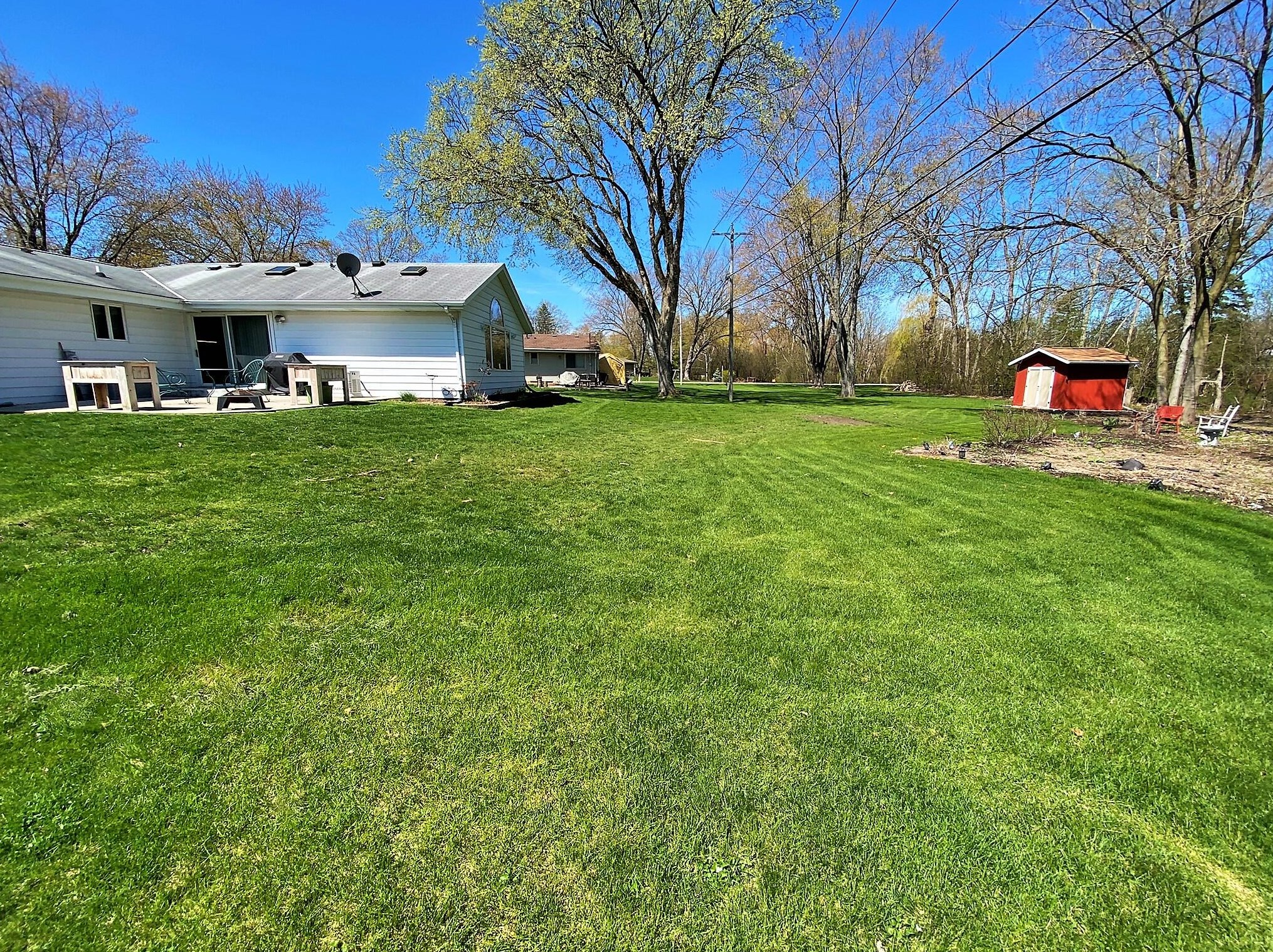 12134 Belmar Dr, Hales Corners WI  53132-1030 exterior