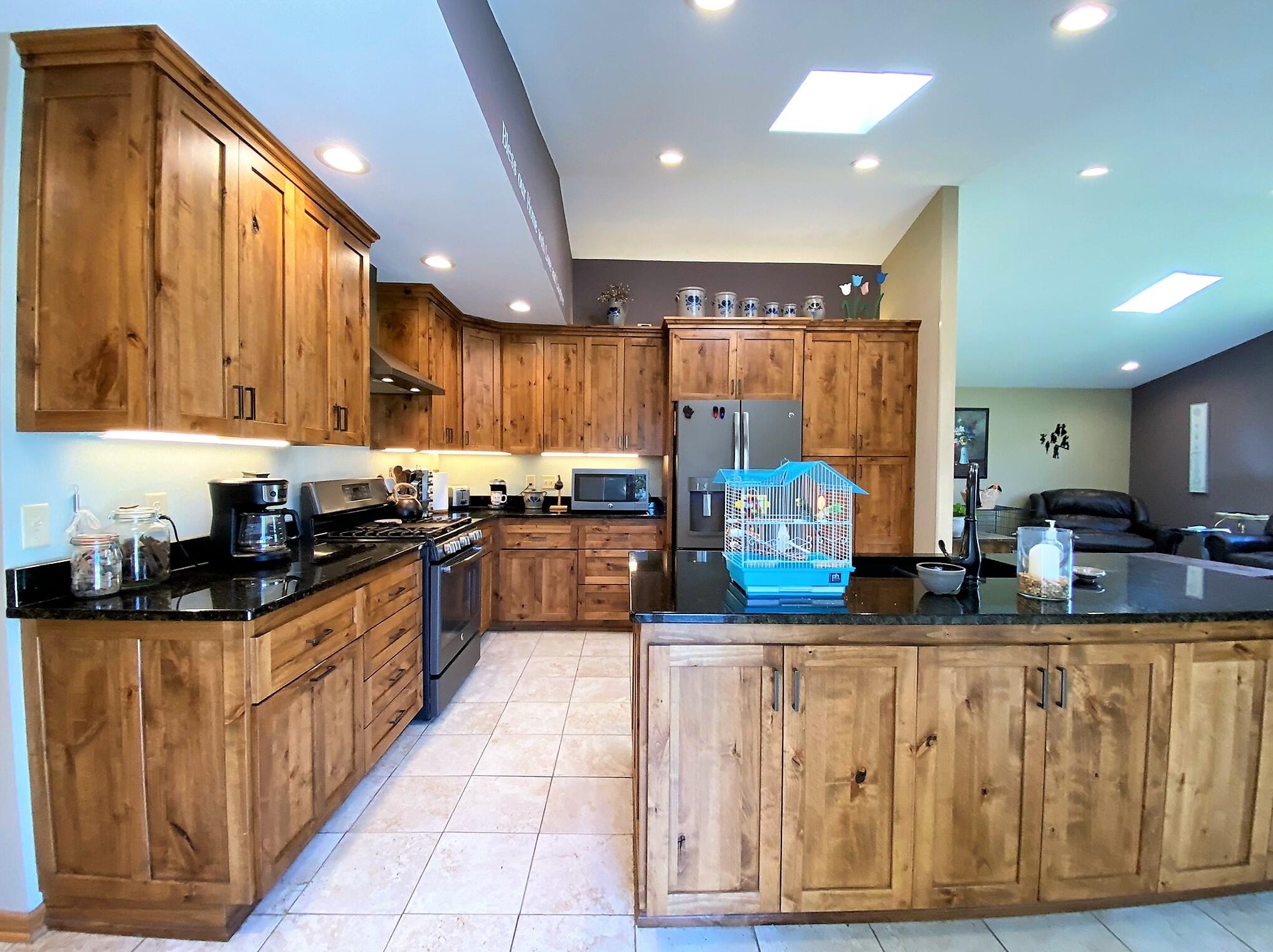 12134 Belmar Dr, Hales Corners WI  53132-1030 exterior