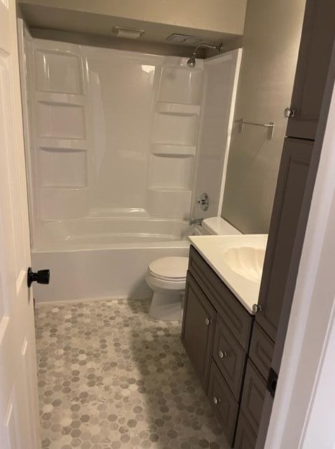 3333 5th Ave, South Milwaukee WI  53172-3951 exterior