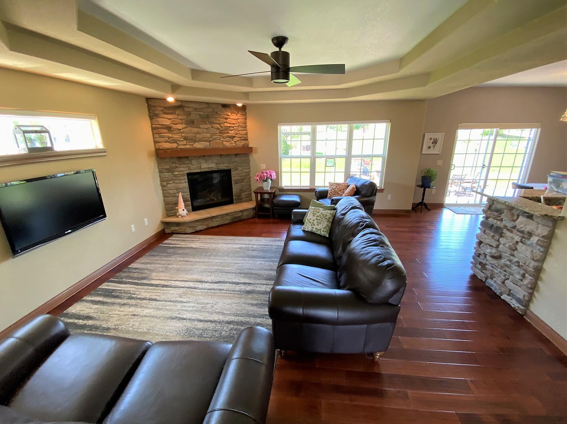 2316 River Hill Ct, Waukesha, WI 53189
