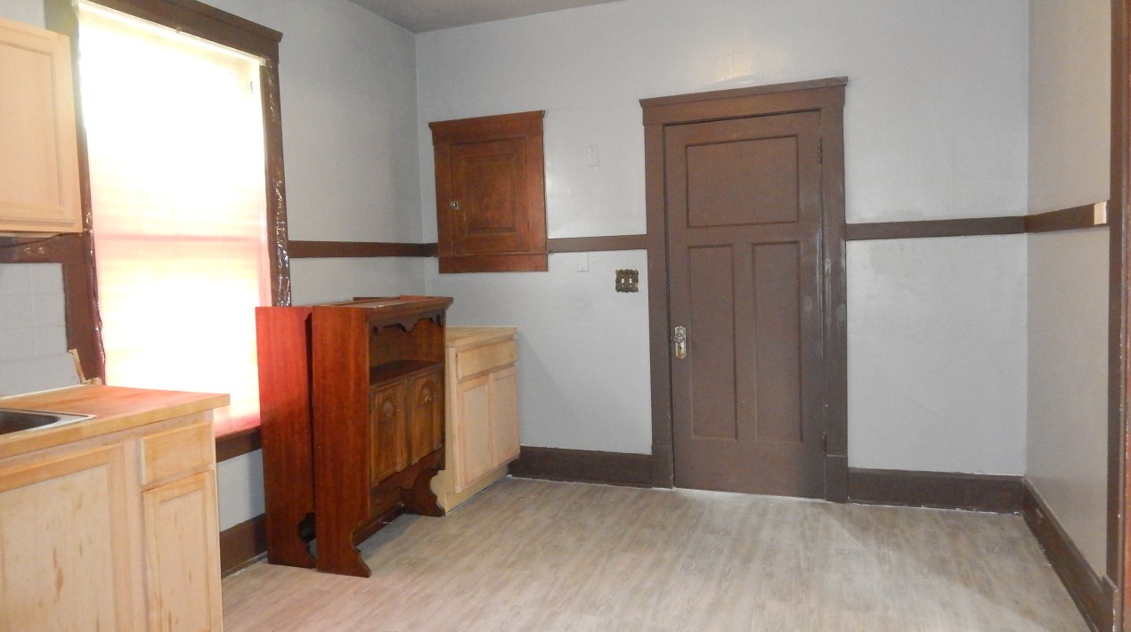 1633 Flett Ave, Racine WI  53405-3535 exterior