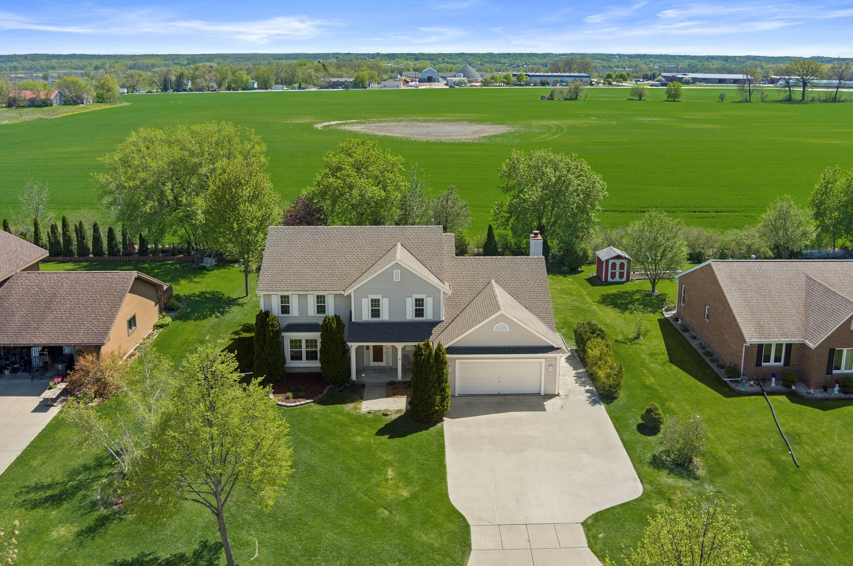 7835 Briarwood Dr, Hales Corners WI  53132-8843 exterior