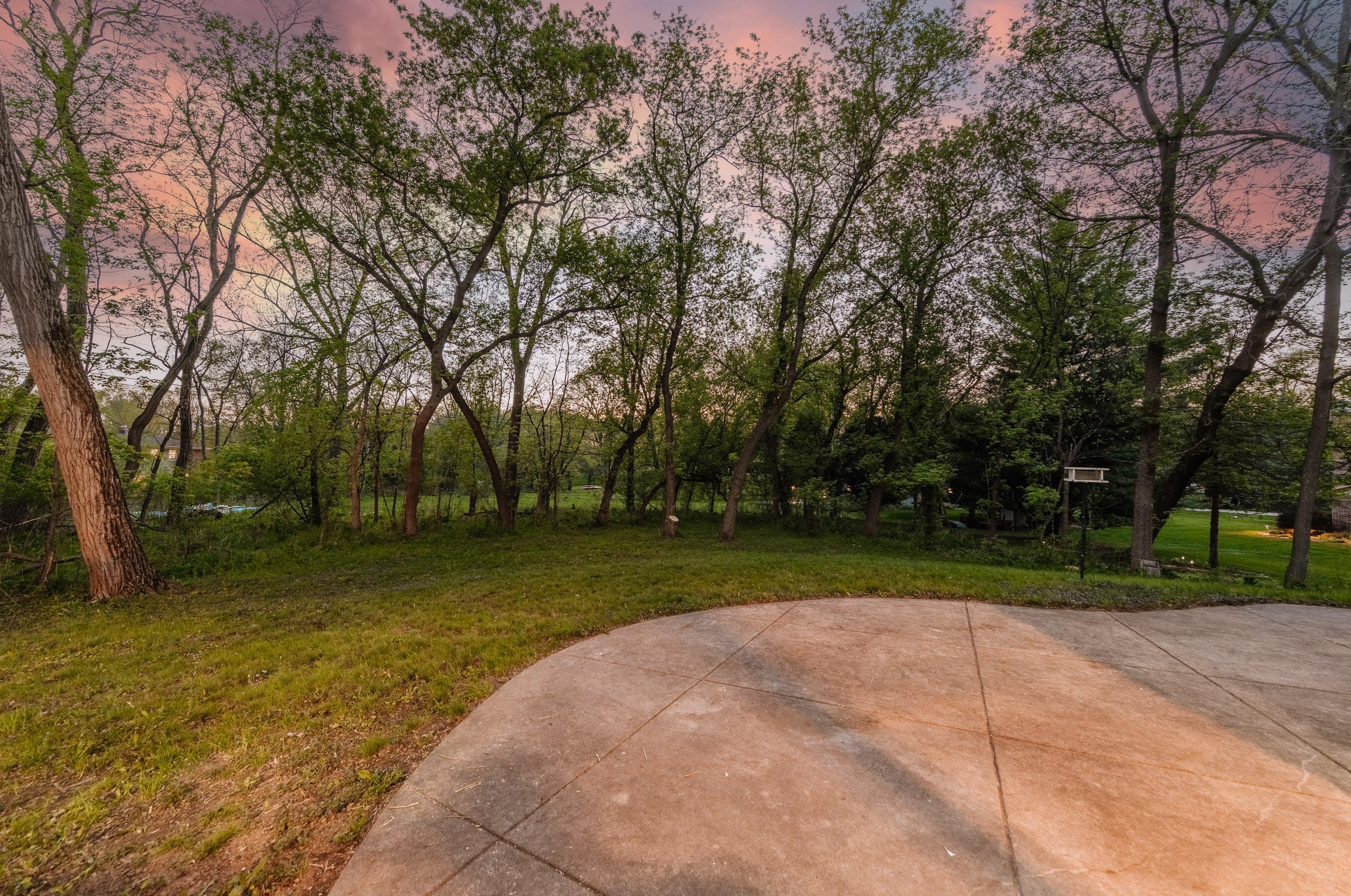 2505 Brookfield Rd, Brookfield WI  53045-4114 exterior