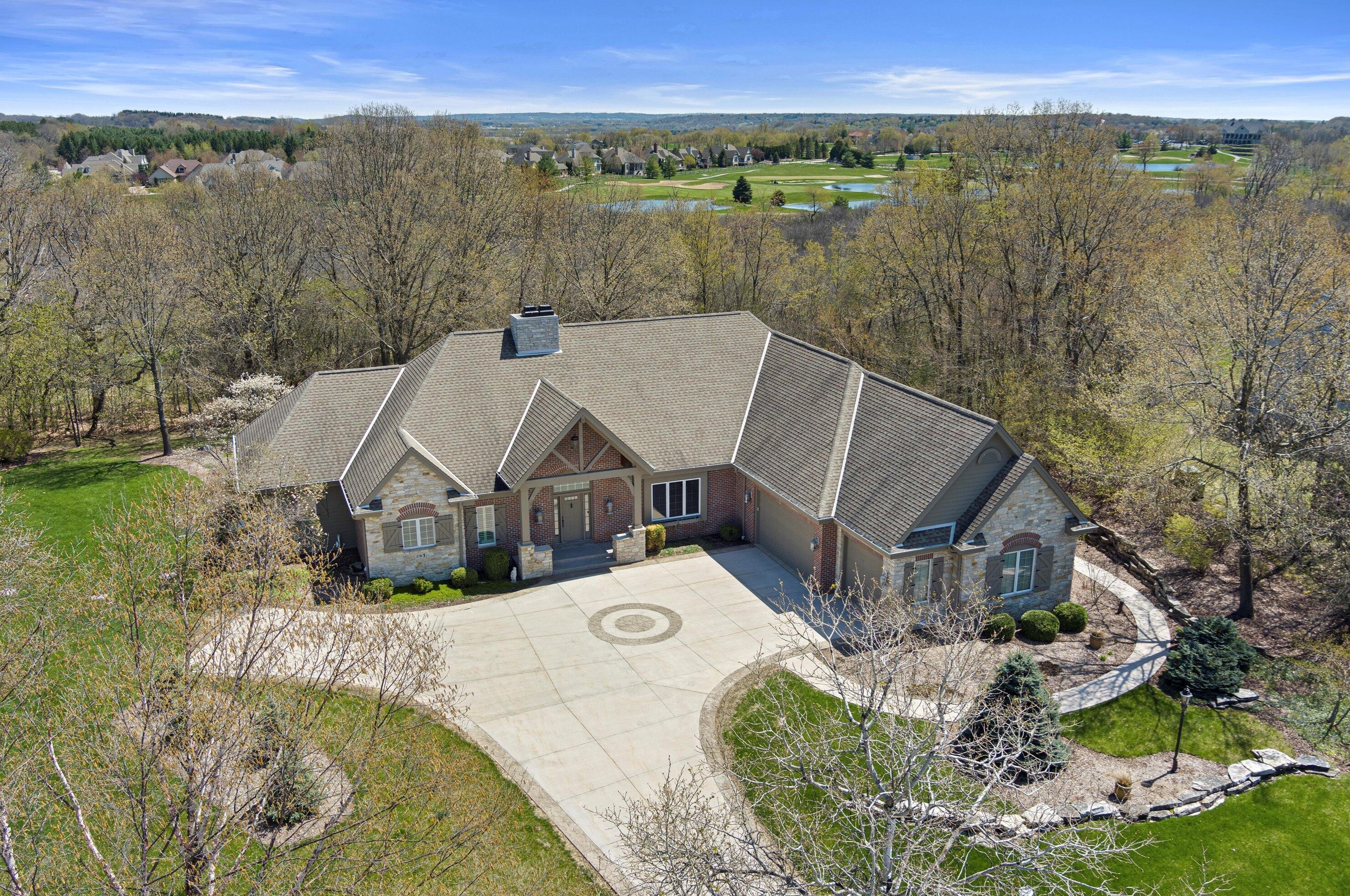 378 Legend View Ct, Wales, WI 53183