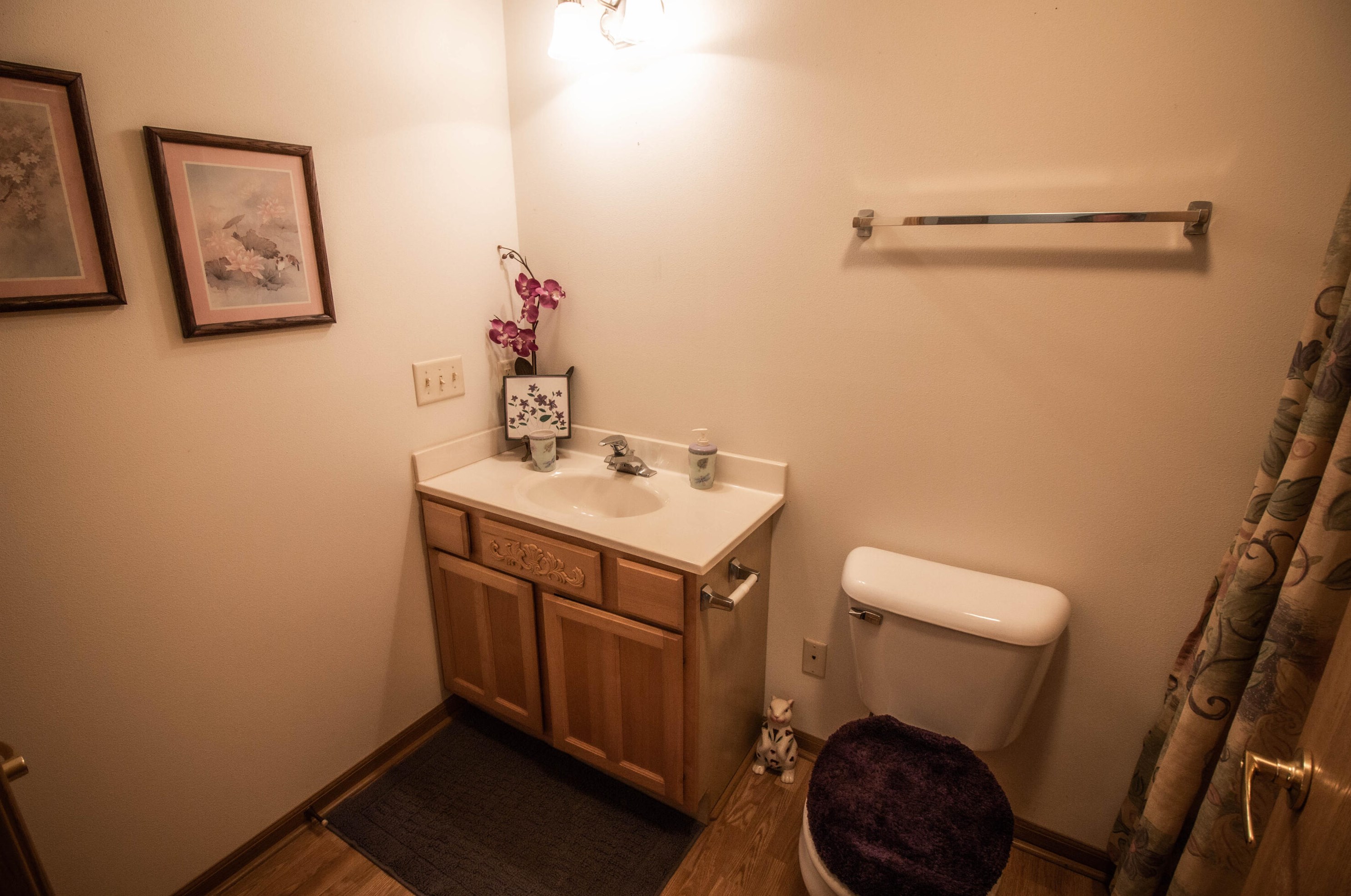 2111 Pine Ridge Ct, Grafton WI  53024-3112 exterior