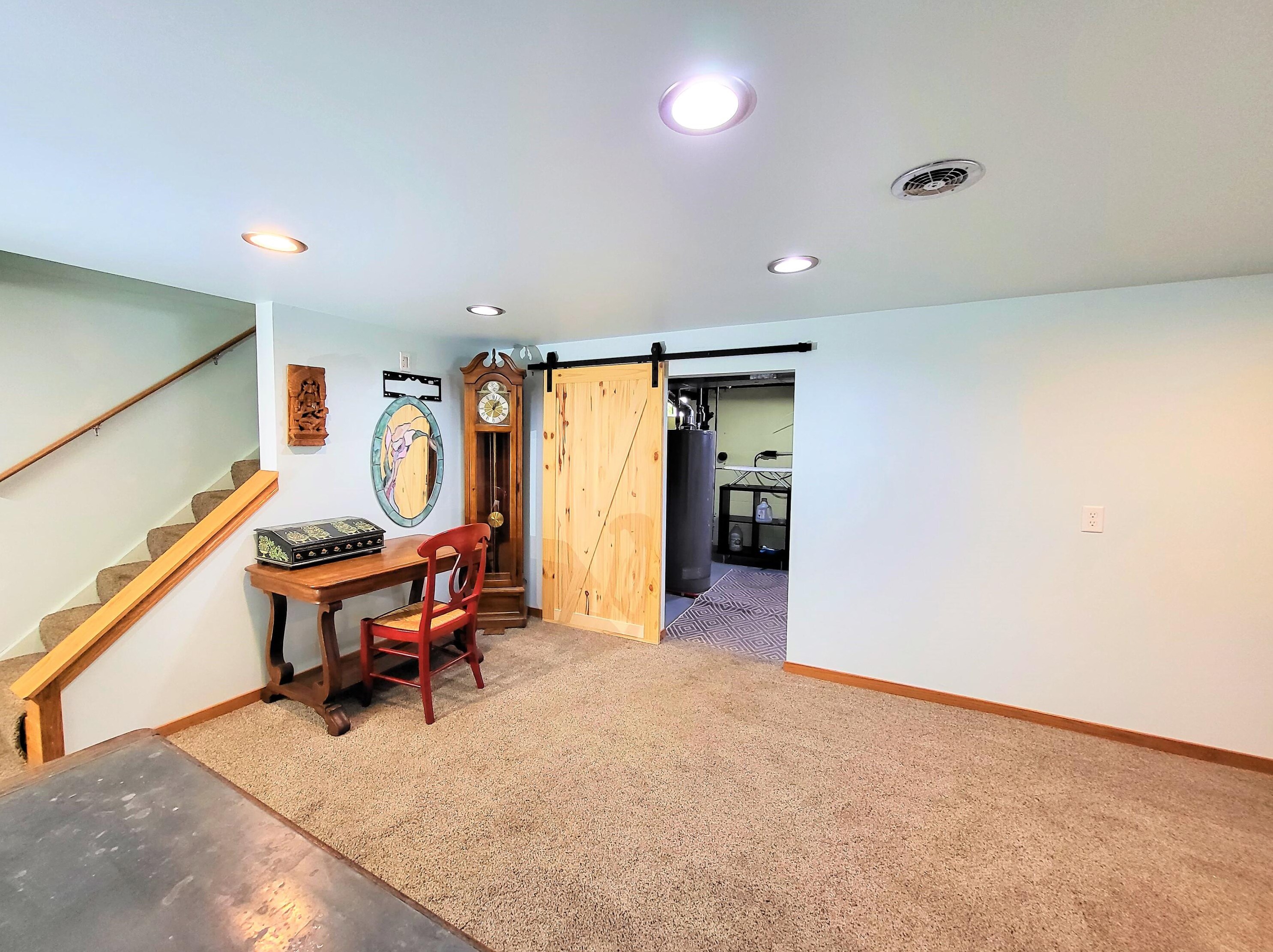 1703 Menomonee Ave, South Milwaukee WI  53172-2941 exterior