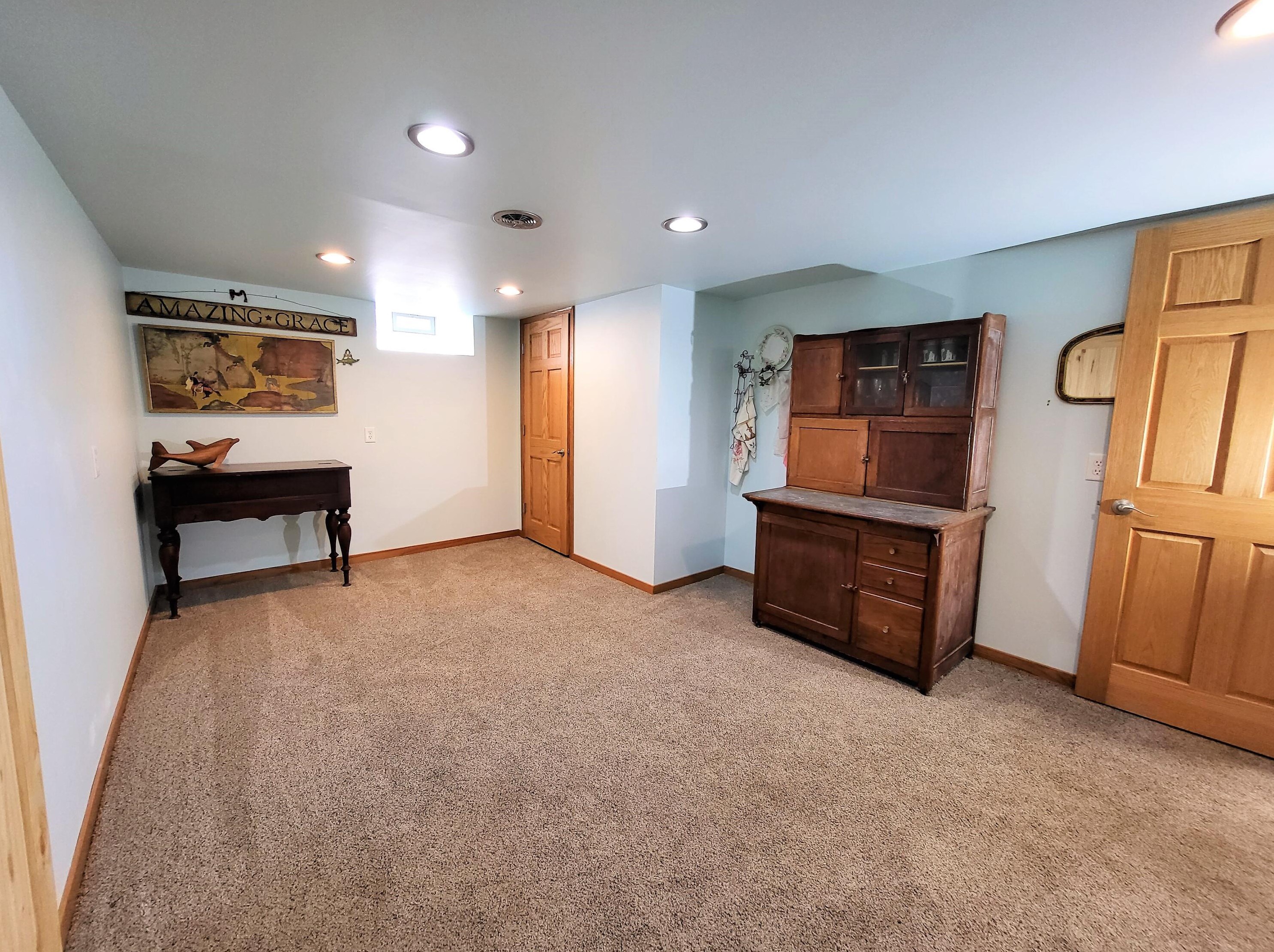 1703 Menomonee Ave, South Milwaukee WI  53172-2941 exterior