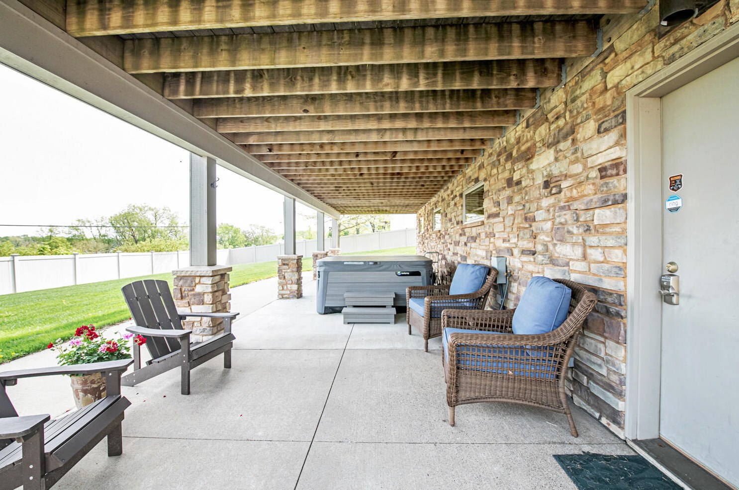 36074 Old Homer Rd, Wilson MN  55987-5683 exterior