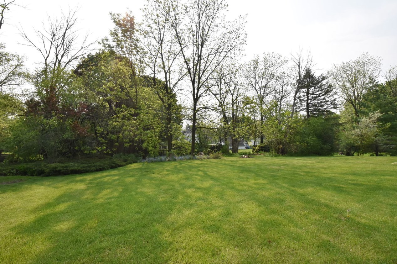 143 Robin Hill Dr, Racine WI  53406-3531 exterior