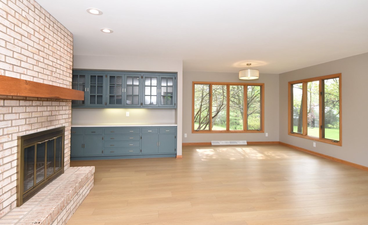 143 Robin Hill Dr, Racine WI  53406-3531 exterior