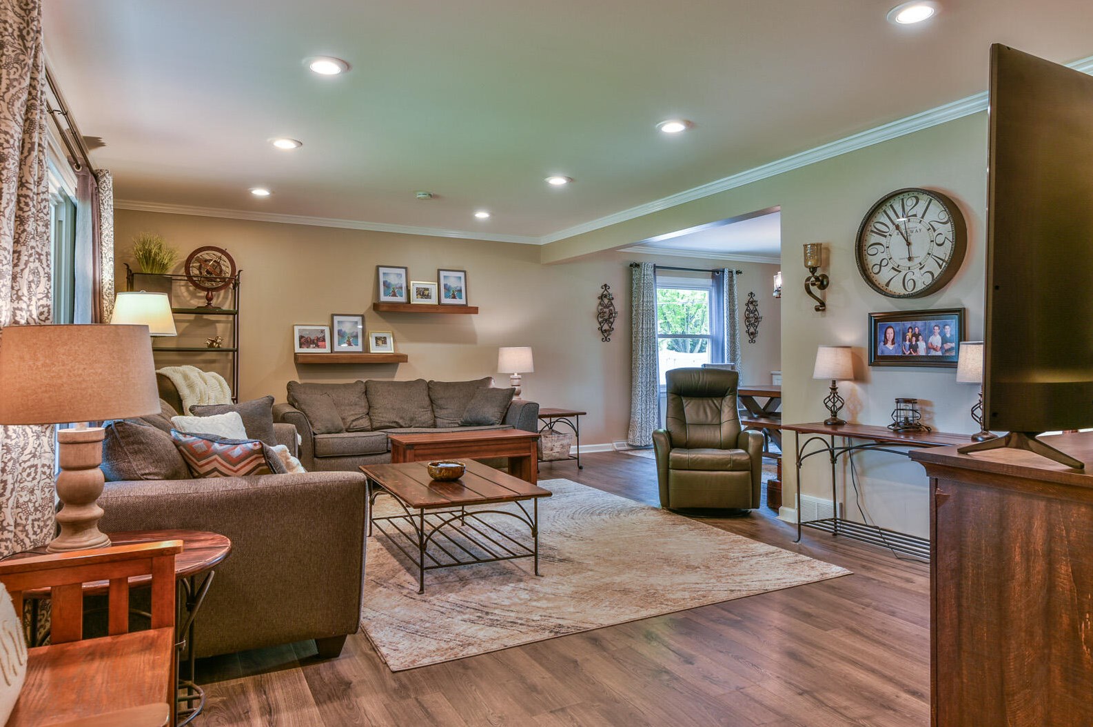 4210 Bexley Dr, Brookfield WI  53045-7404 exterior