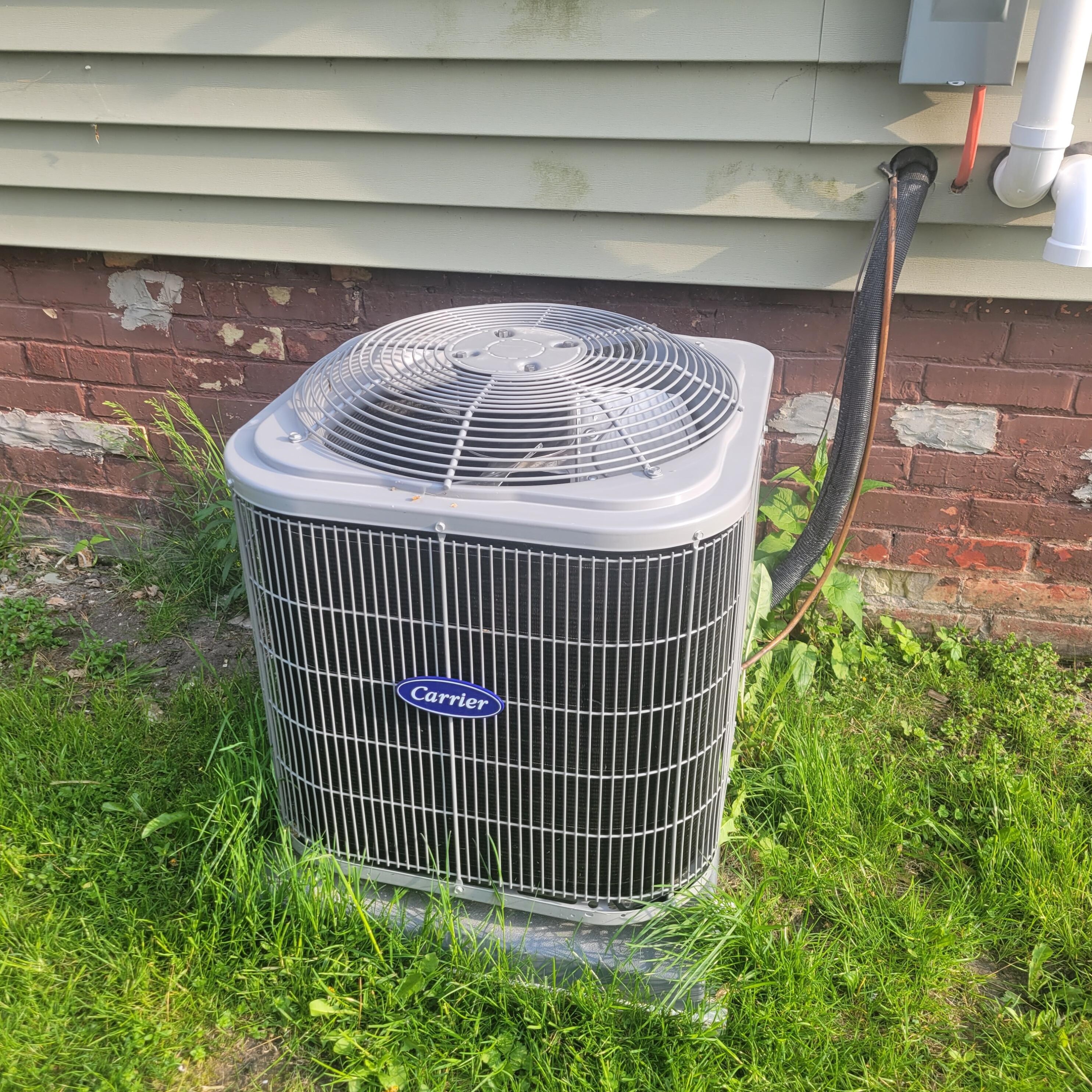 1713 Howe St, Racine WI 53403-2609 exterior