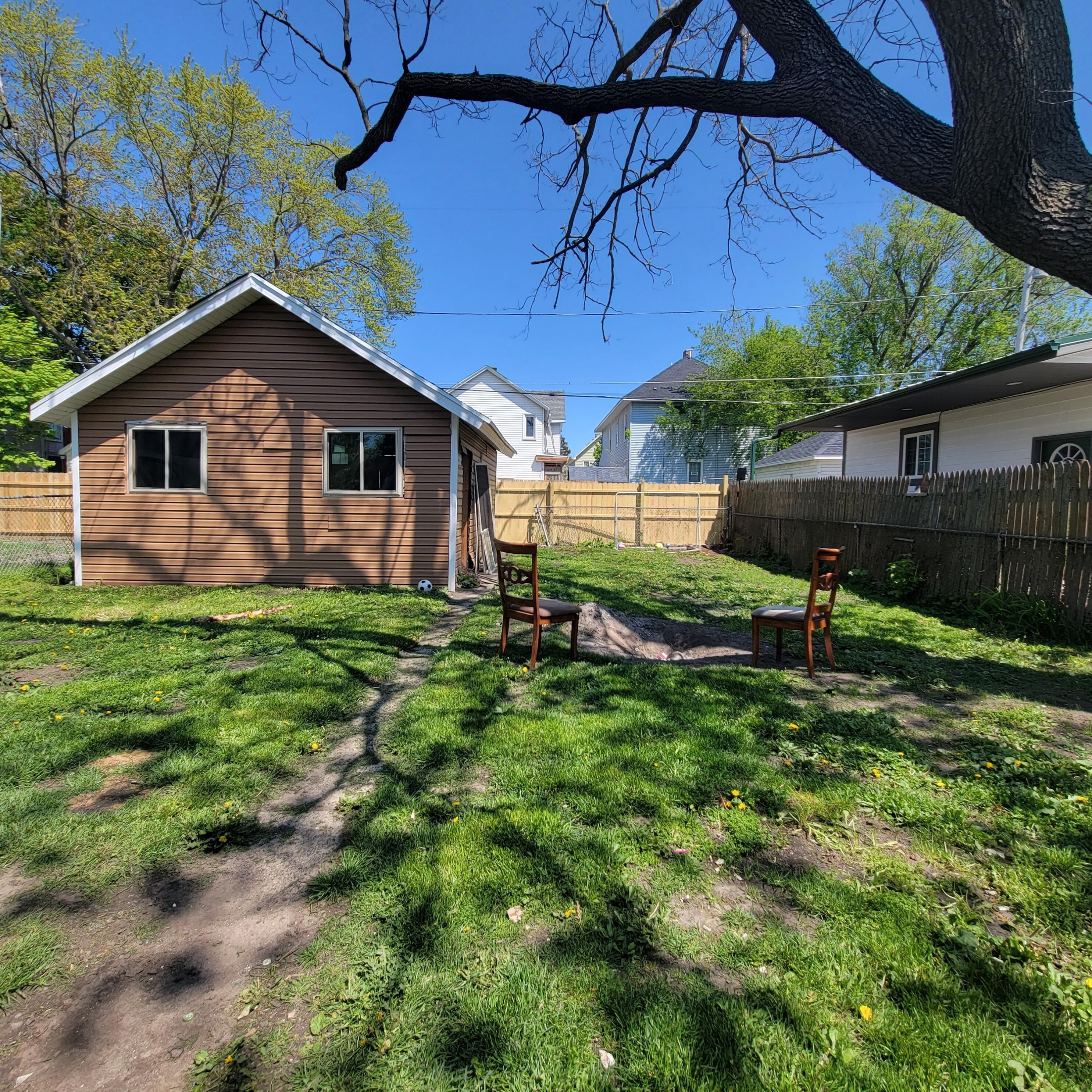 1713 Howe St, Racine WI 53403-2609 exterior