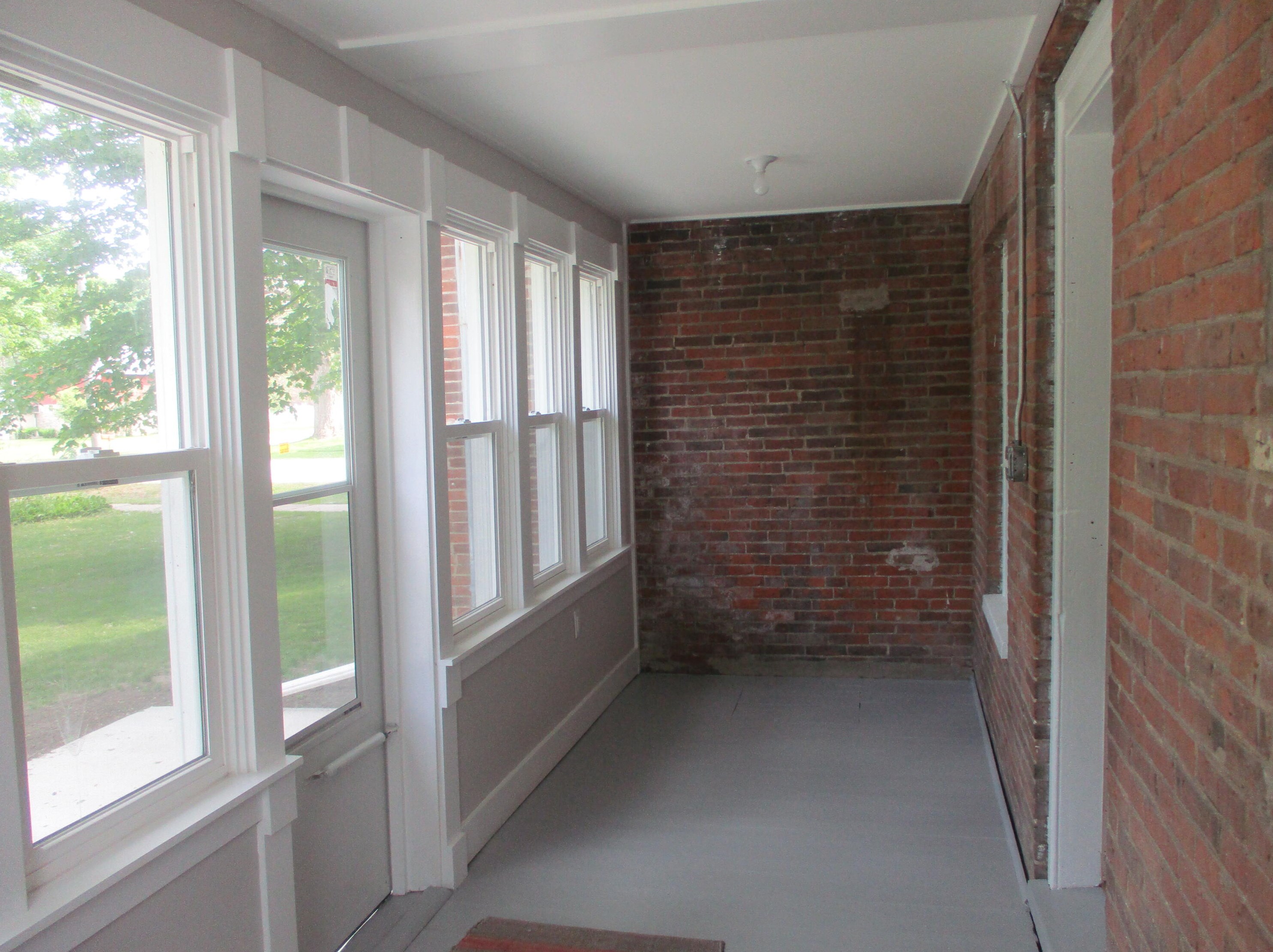 302 Main St, Lyons WI  53105-1565 exterior