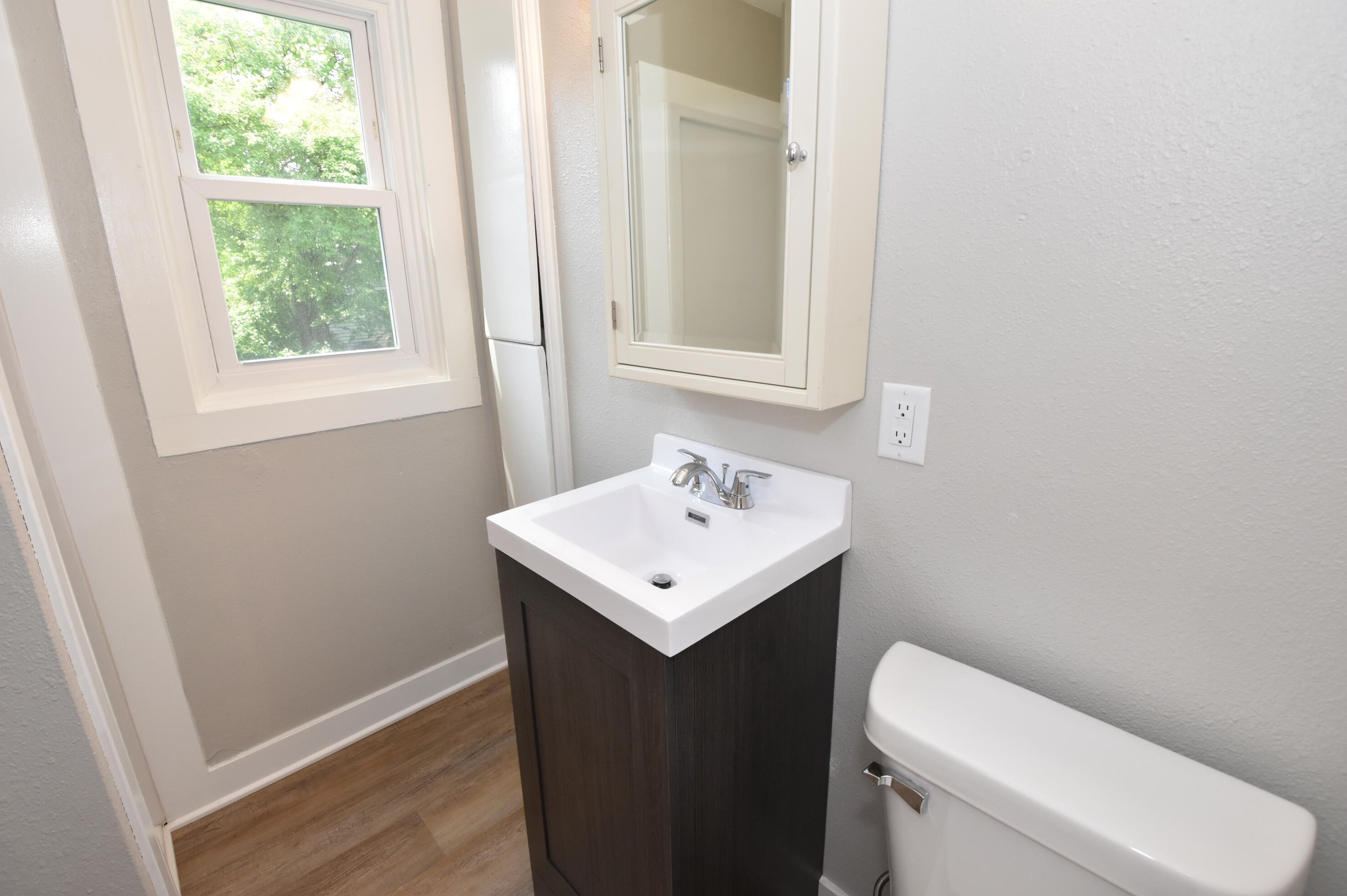 11013 Parnell Ave, Hales Corners WI  53130-1866 exterior