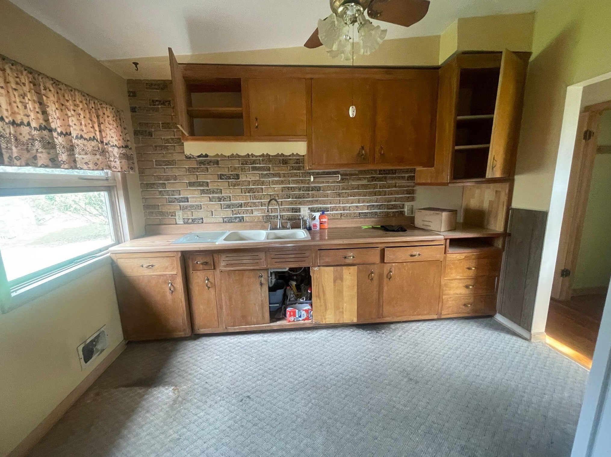 3845 144th St, Brookfield WI  53005-2364 exterior
