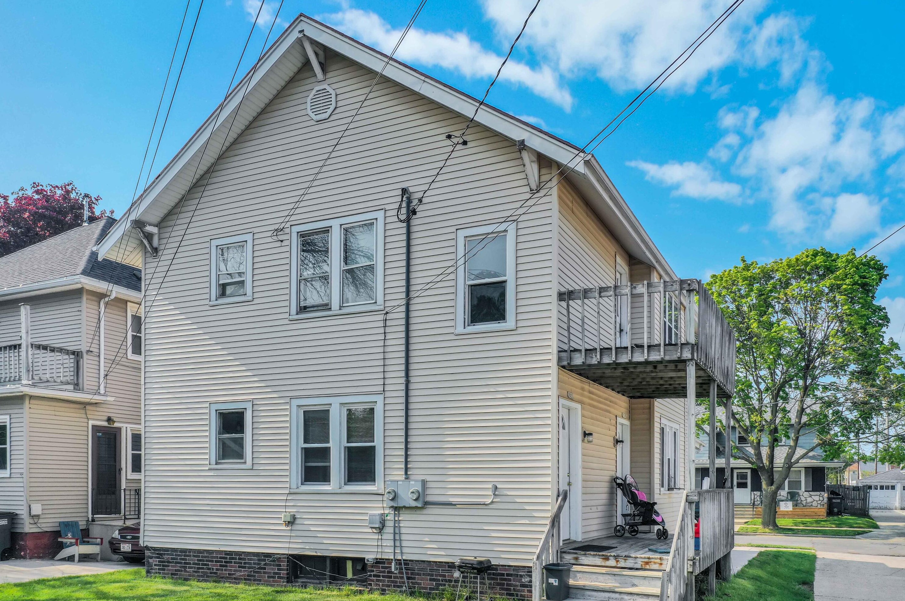 1021 Bluff Ave, Sheboygan WI  53081-2654 exterior