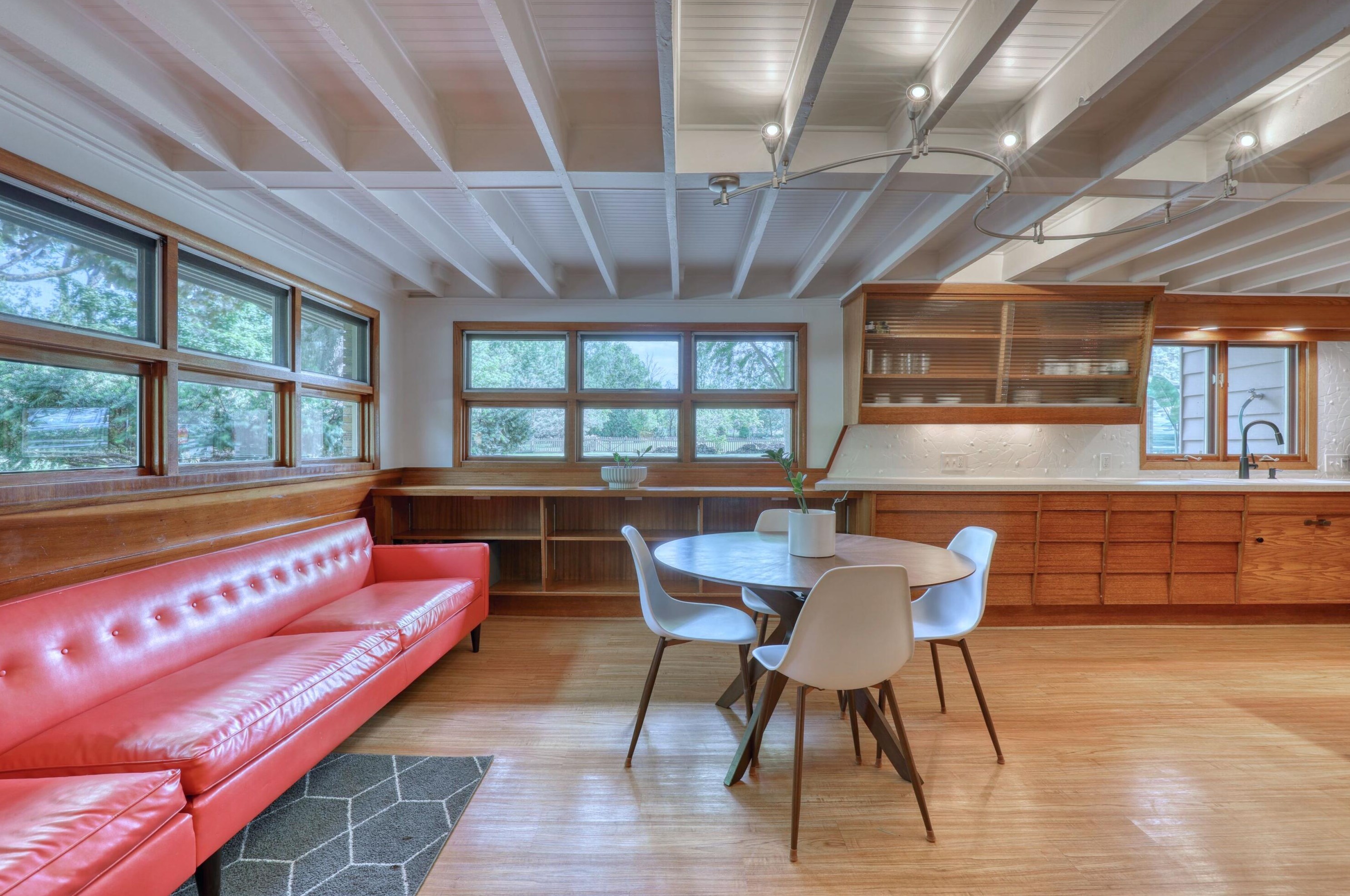 5221 Chicory Rd, Racine WI 53403-9709 exterior