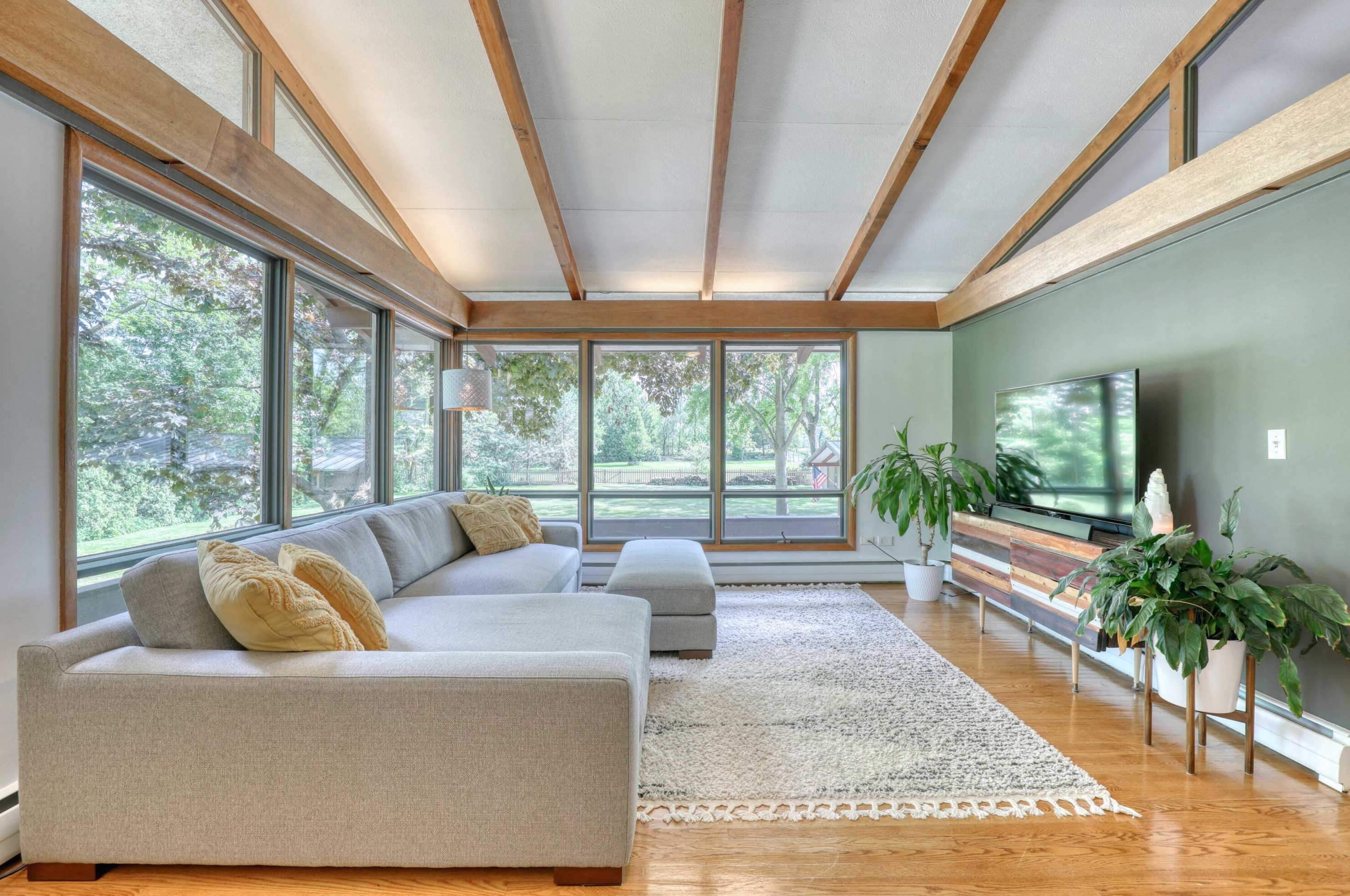 5221 Chicory Rd, Racine WI 53403-9709 exterior