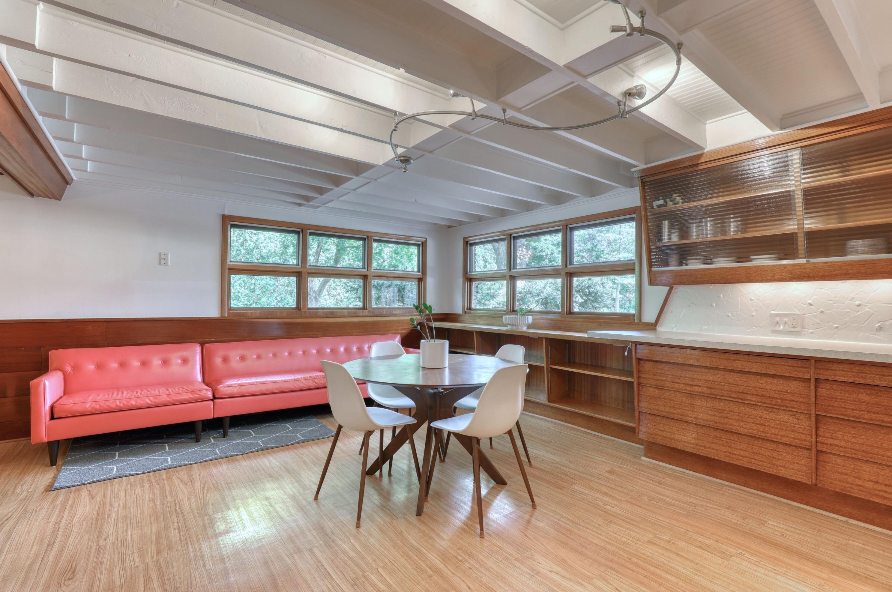 5221 Chicory Rd, Racine WI 53403-9709 exterior