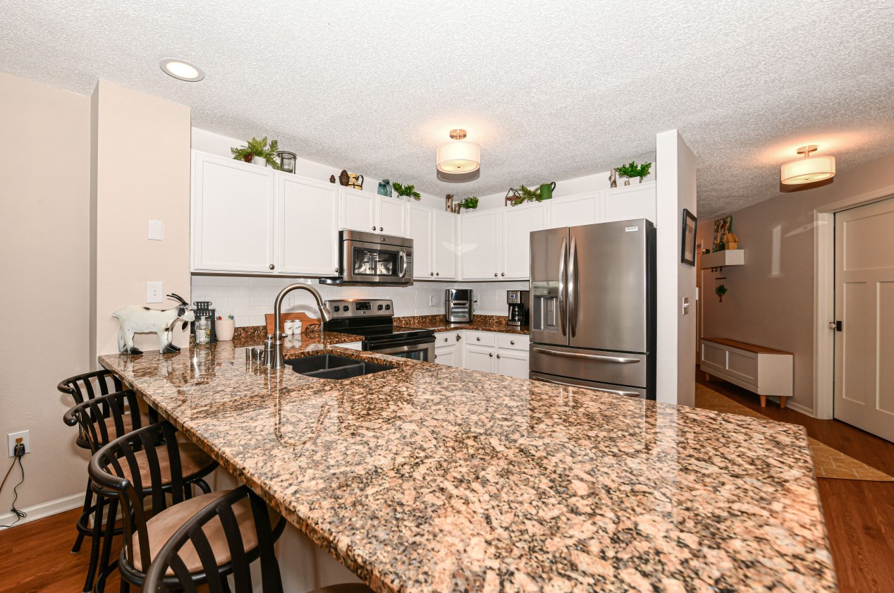 2222 Landings Ln, Delavan WI  53115-3976 exterior