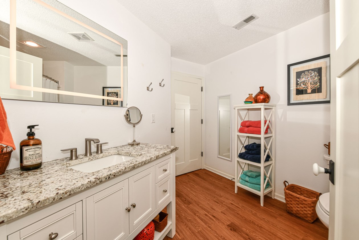 2222 Landings Ln, Delavan WI  53115-3976 exterior