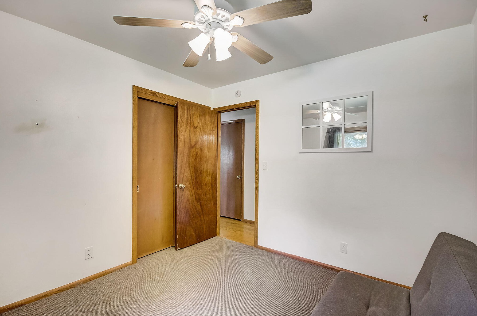 17250 Brooklawn Dr, Brookfield WI  53045-1538 exterior