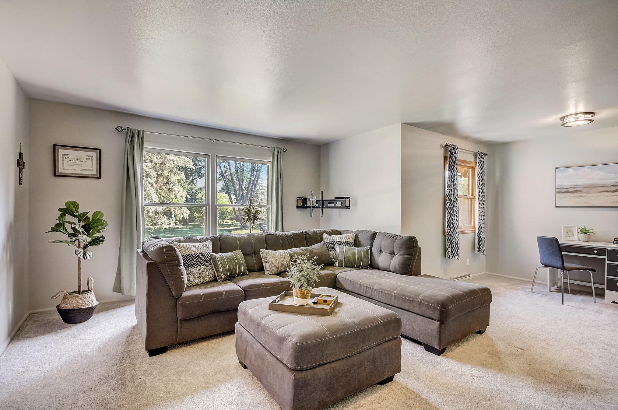 17250 Brooklawn Dr, Brookfield WI  53045-1538 exterior