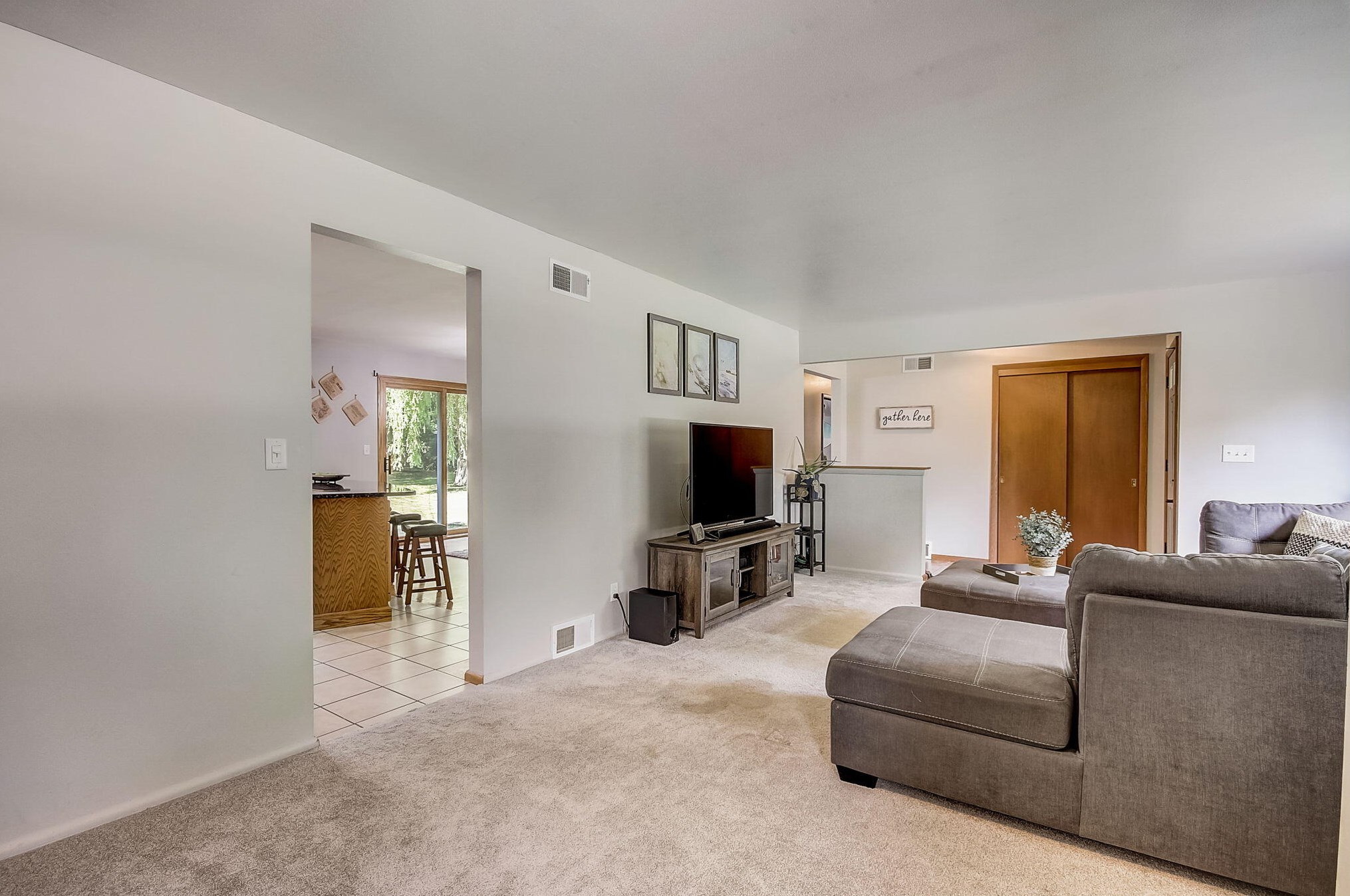 17250 Brooklawn Dr, Brookfield WI  53045-1538 exterior