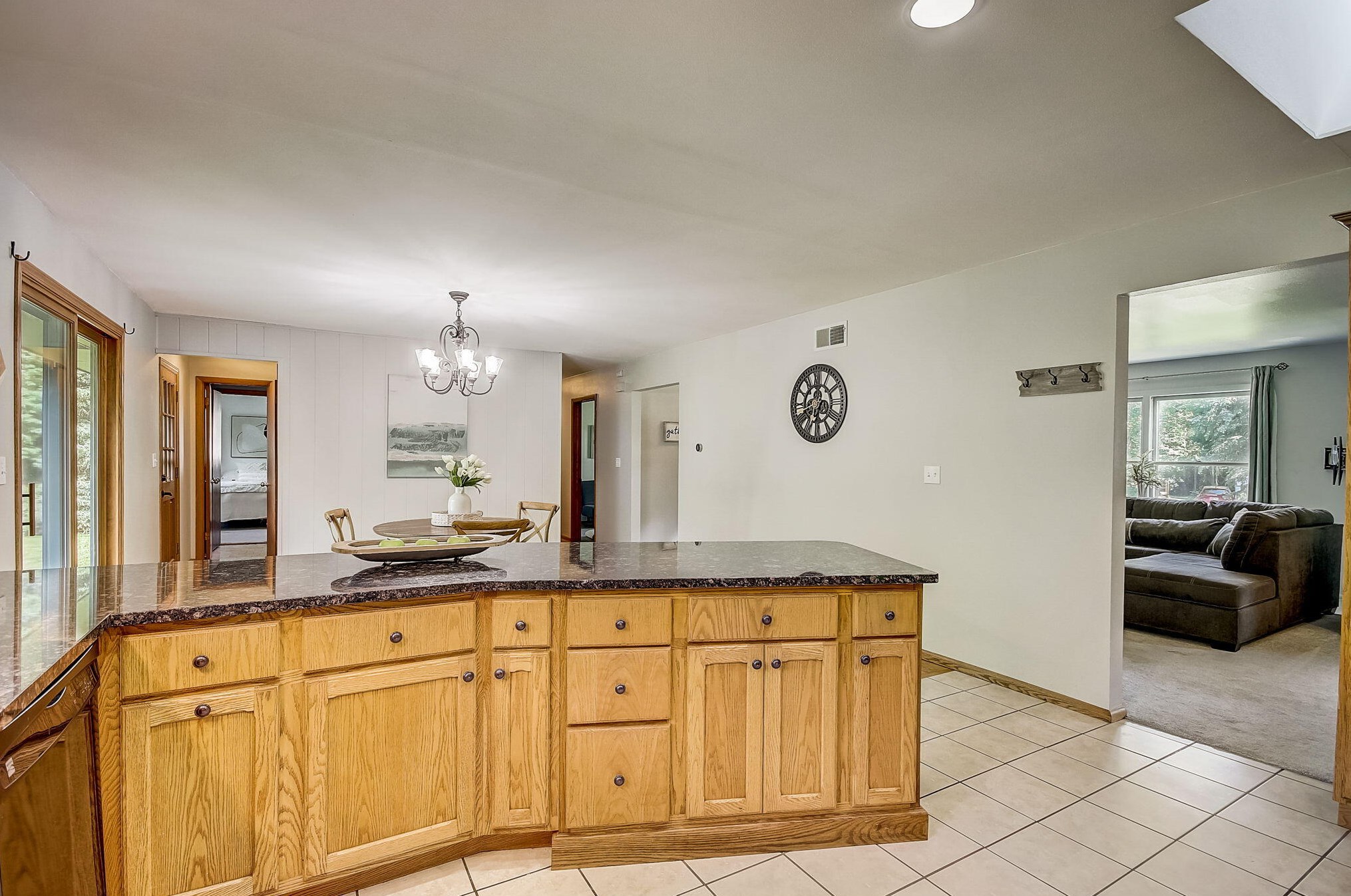 17250 Brooklawn Dr, Brookfield WI  53045-1538 exterior