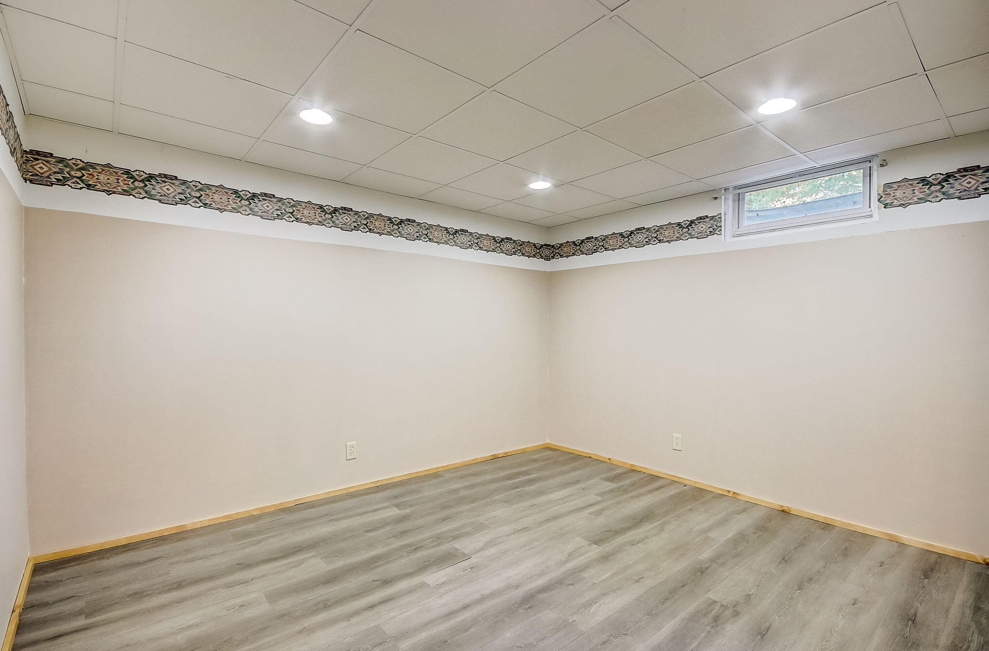 17250 Brooklawn Dr, Brookfield WI  53045-1538 exterior