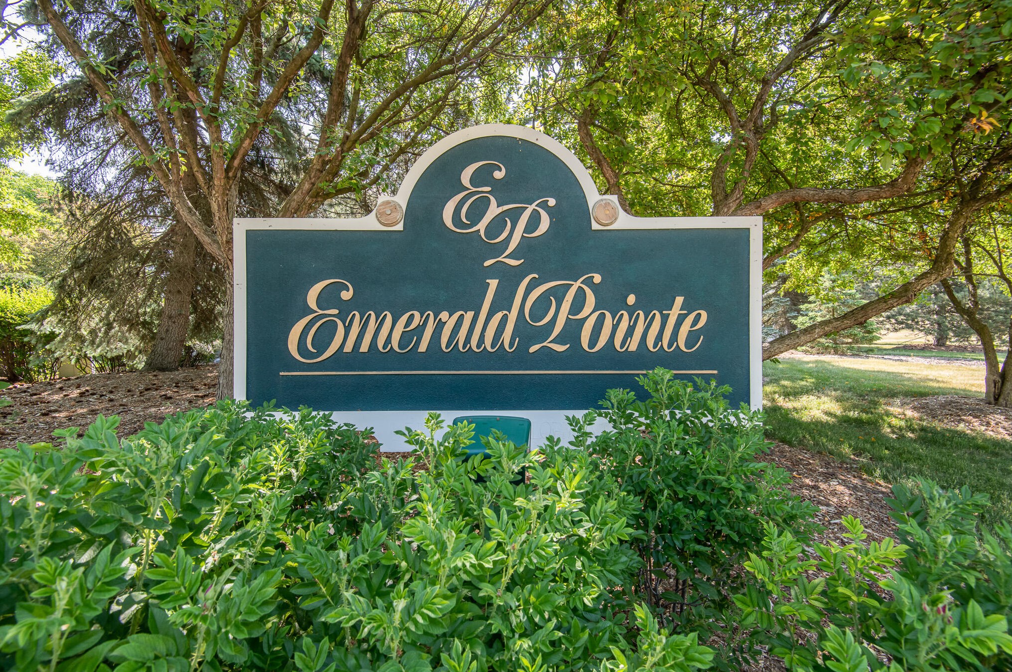 18740 Emerald Cir, Brookfield WI  53045-3697 exterior