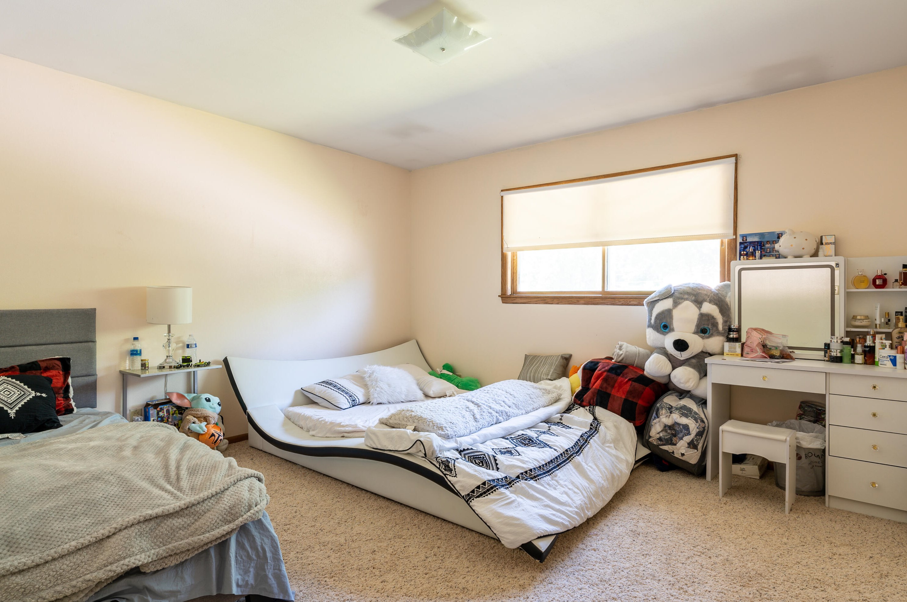 5256 108th Ct, Milwaukee WI  53225-3102 exterior