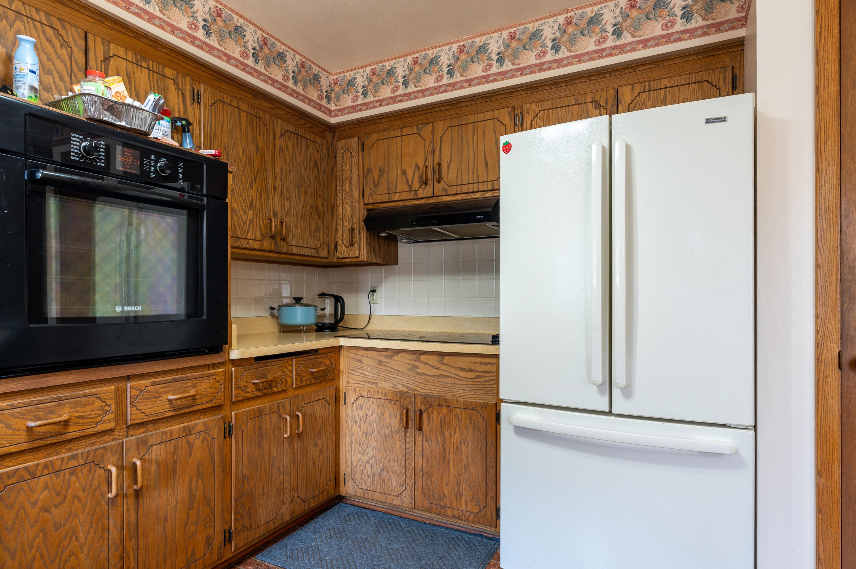 5256 108th Ct, Milwaukee WI  53225-3102 exterior