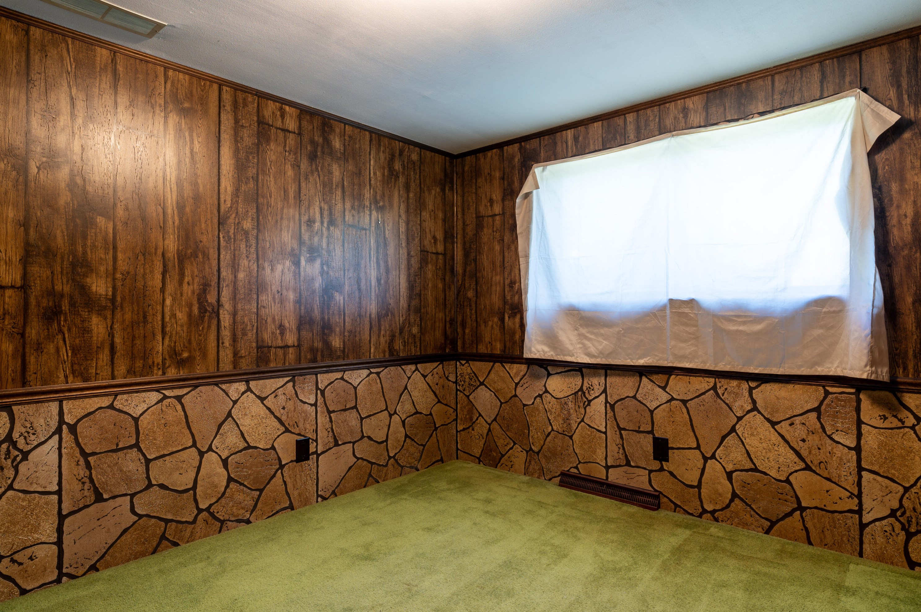 5256 108th Ct, Milwaukee WI  53225-3102 exterior