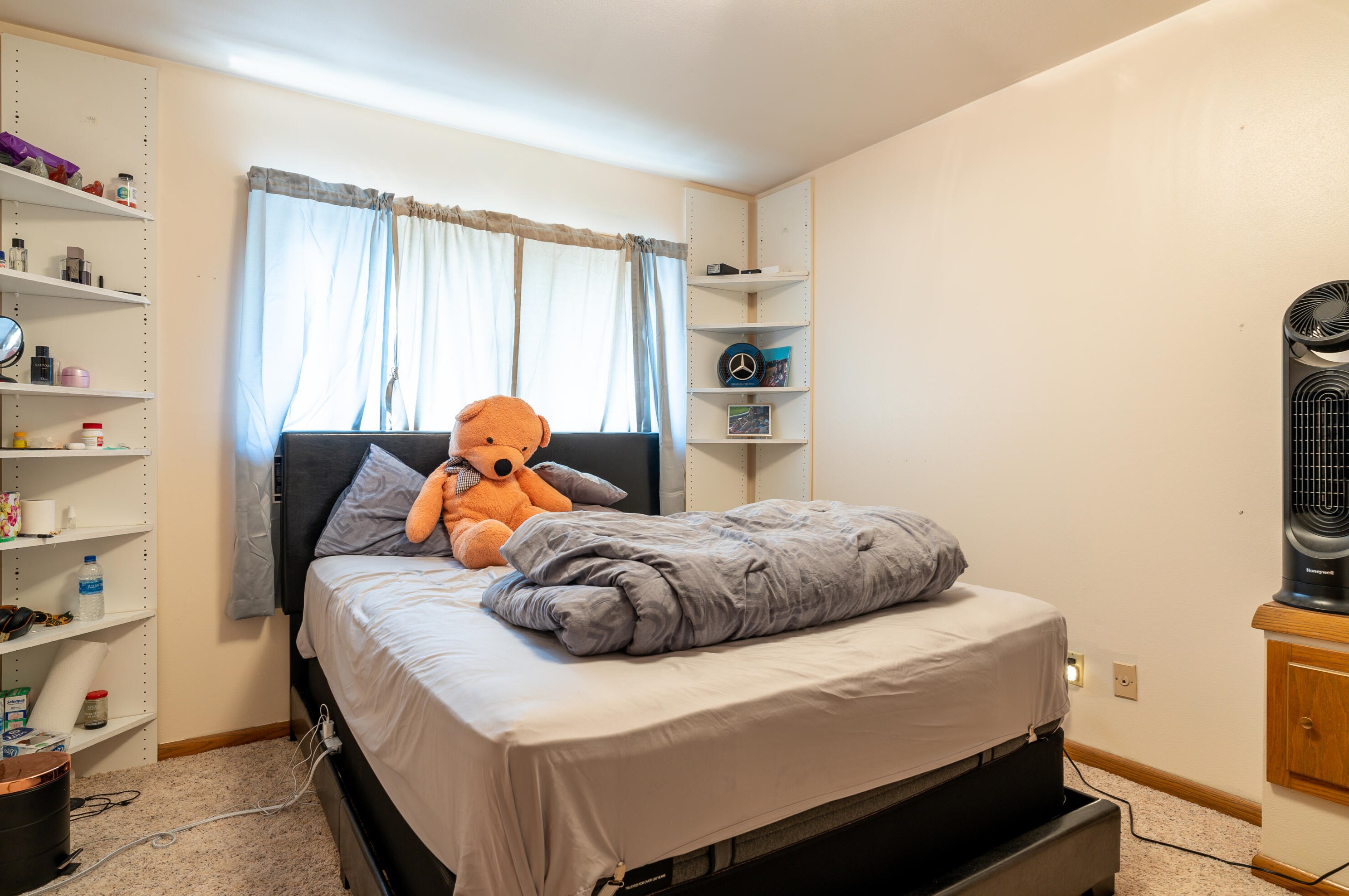 5256 108th Ct, Milwaukee WI  53225-3102 exterior